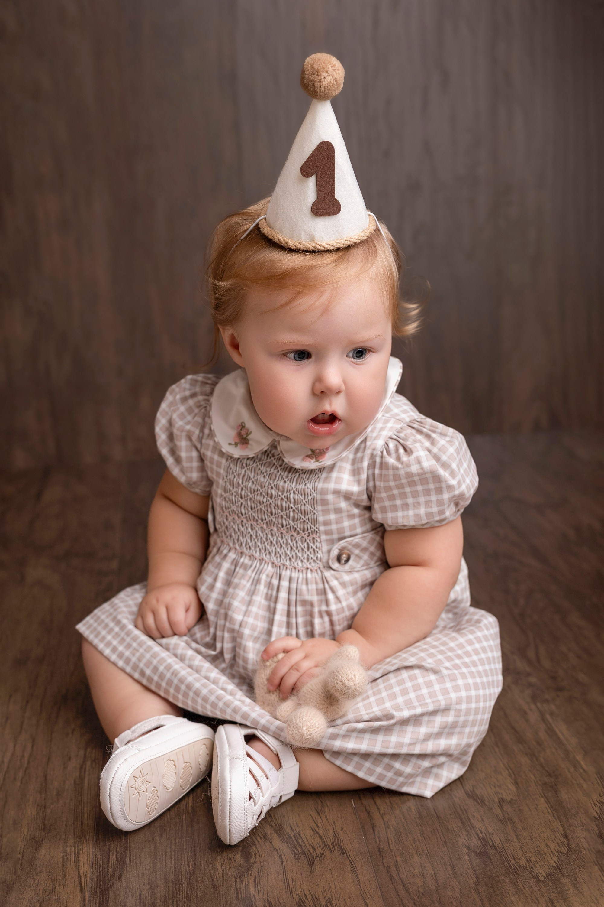 Milestone photos. Newborn photographer in Tampa Bay Area, FL