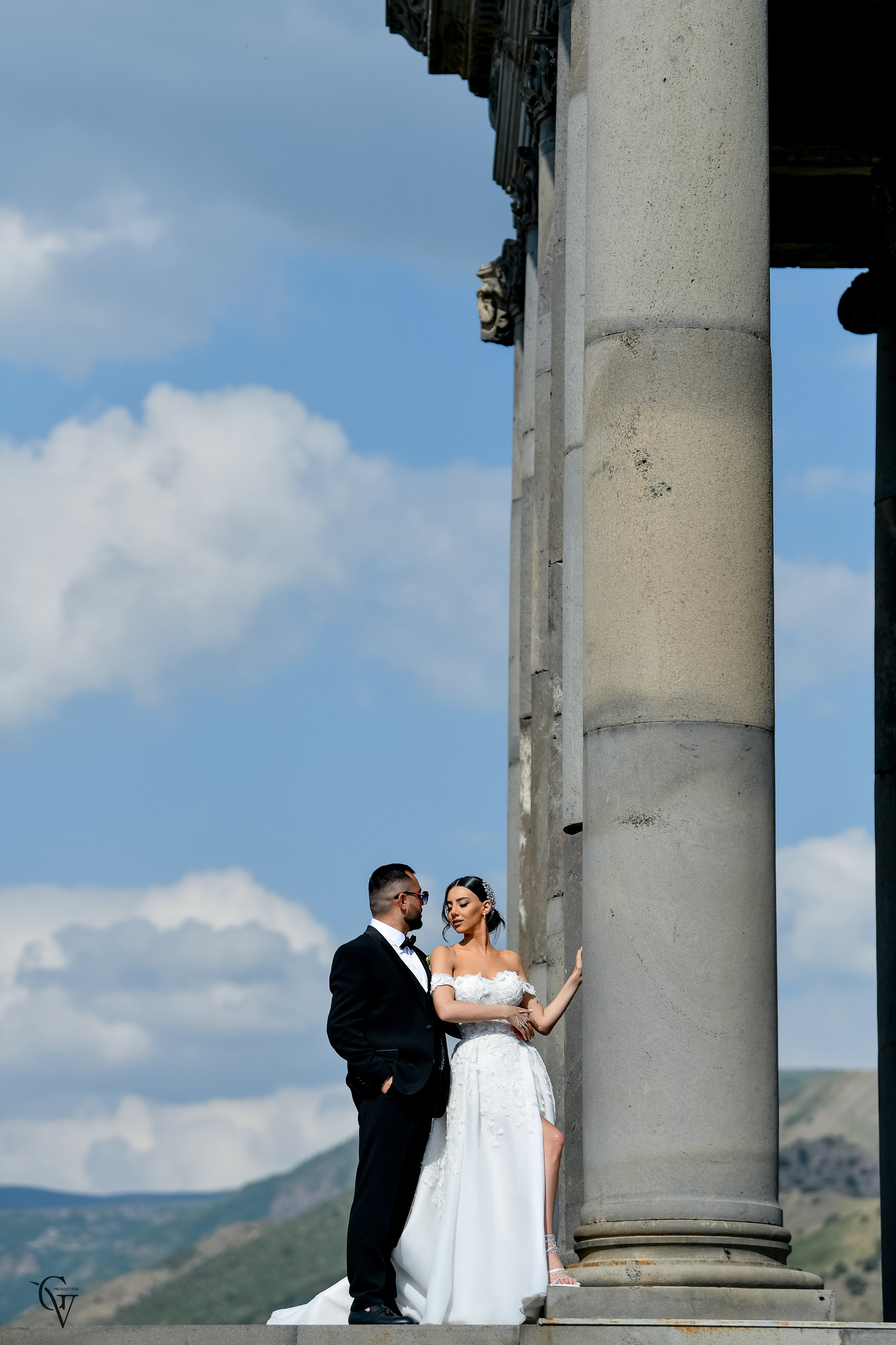 Свадебная фотосессия в Гарни. Свадебные фото и видео сьемки в Армении и во всем мире!!! Фотогаф в Ереване!!!