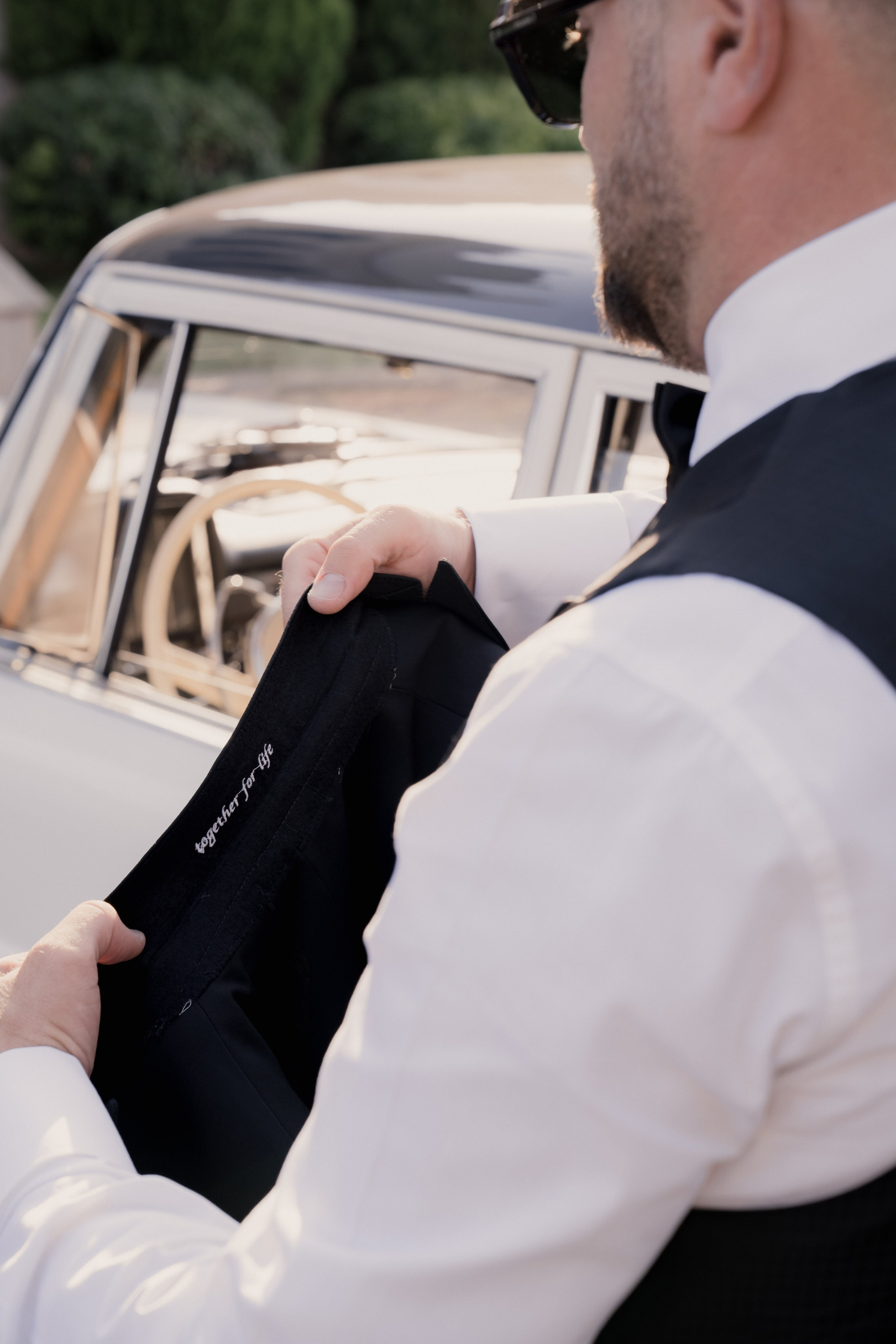 KONSTANTINOS & KONSTANTINA