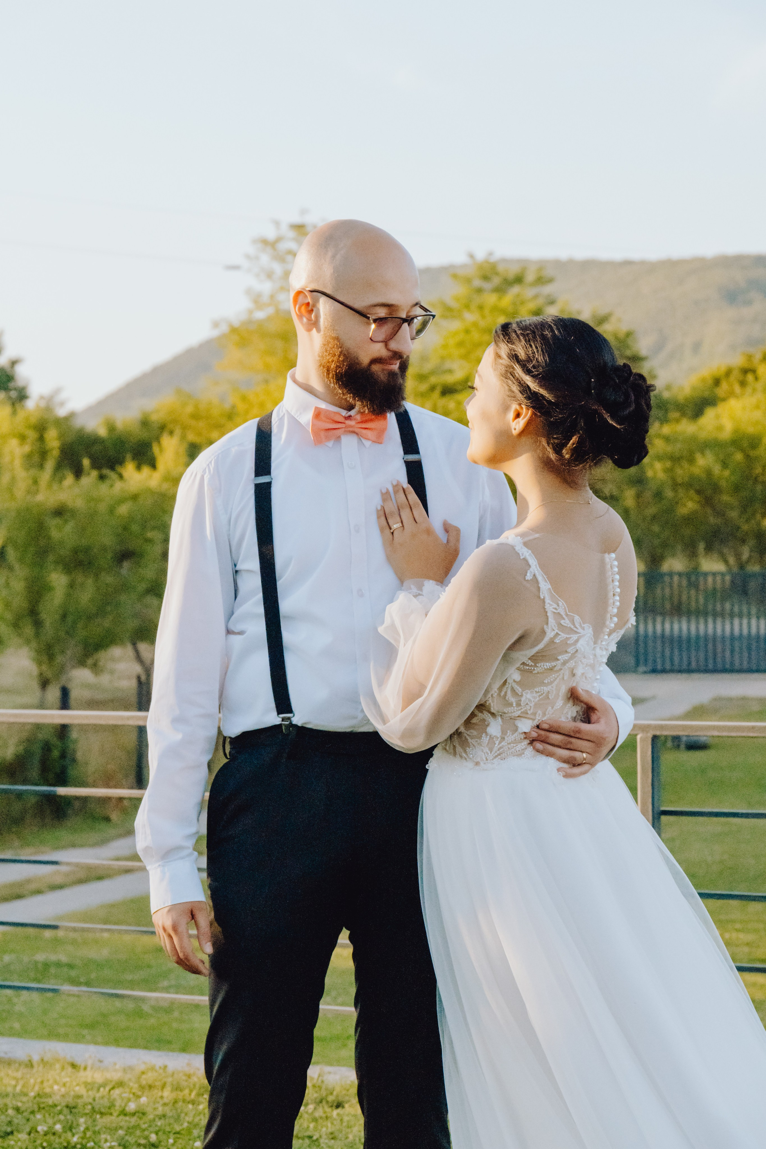 Moise & Delia. Wedding & couple photographer from Romania Rut Vetan