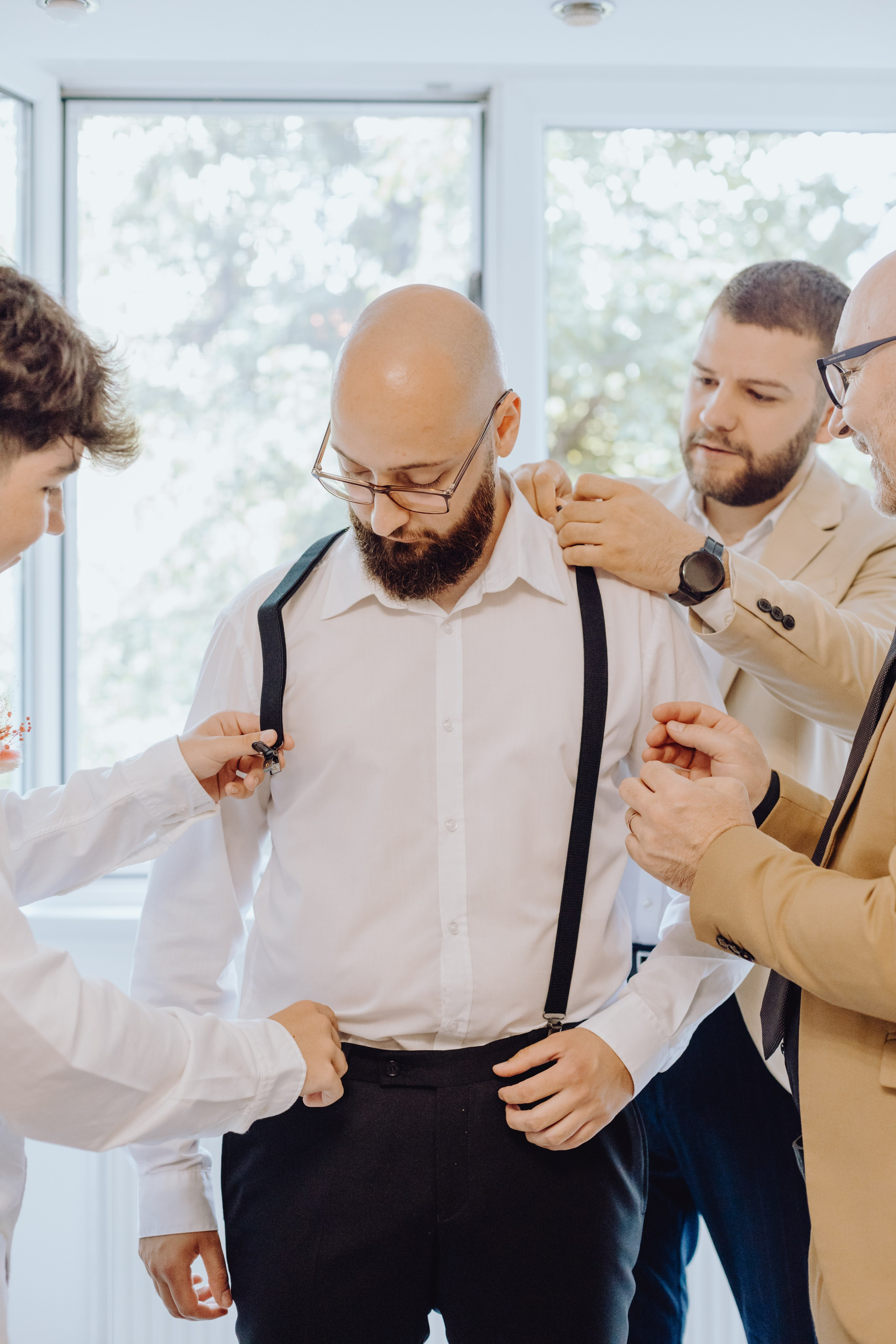 Moise & Delia. Wedding & couple photographer from Romania Rut Vetan