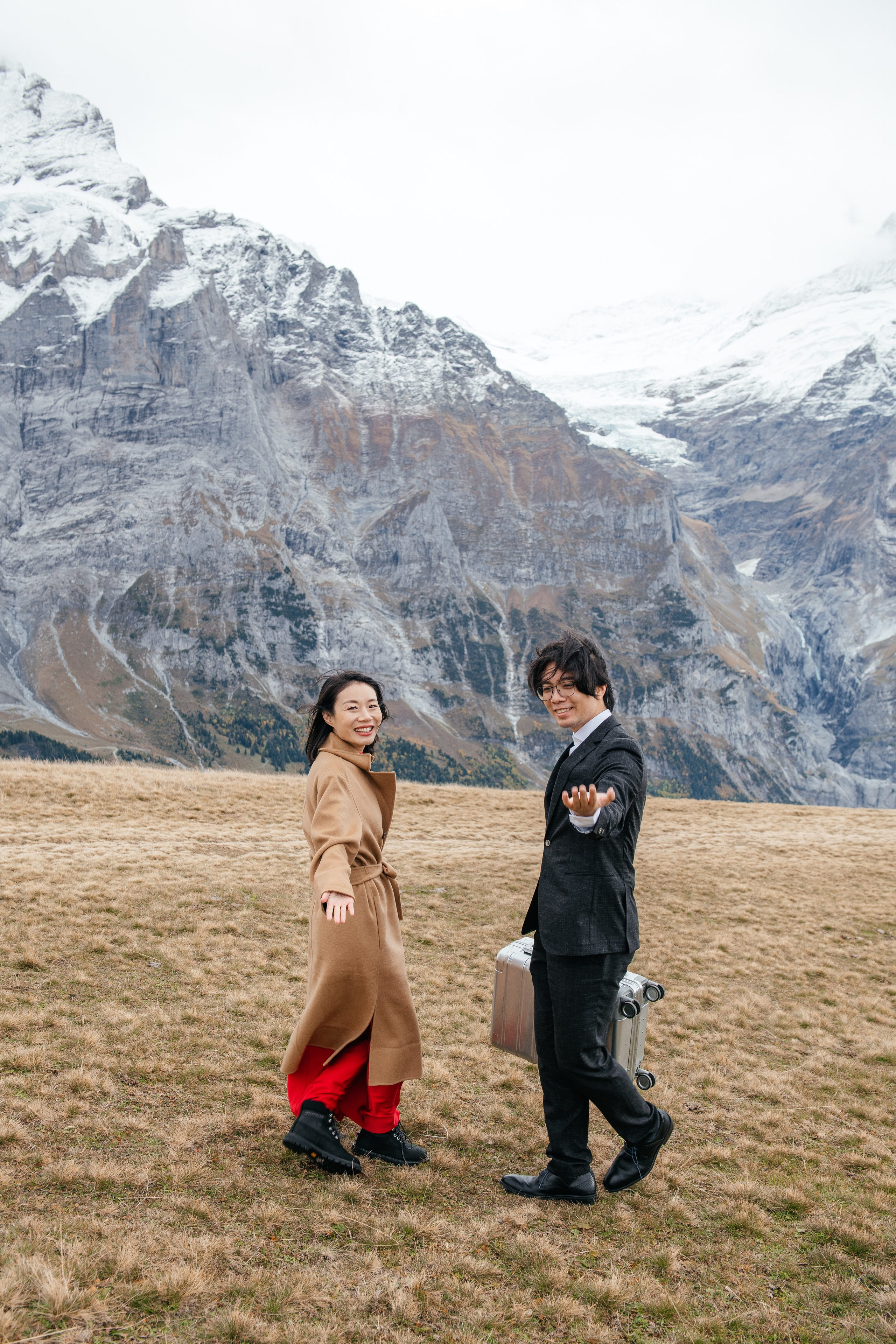 Kaiwen & Xiaoming Grindelwald, Switzerland. I am Elena Altendorfer. Wedding photographer in Zurich and Switzerland