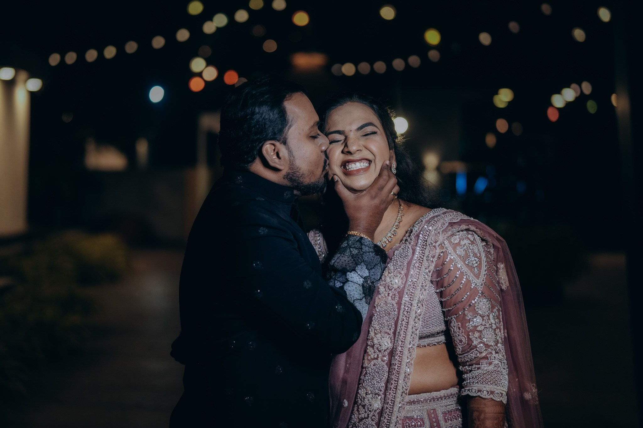 Mayuresh & Harshala. Promise in Pixels — Candid Wedding Photographer & Cinematographer in Mumbai, India