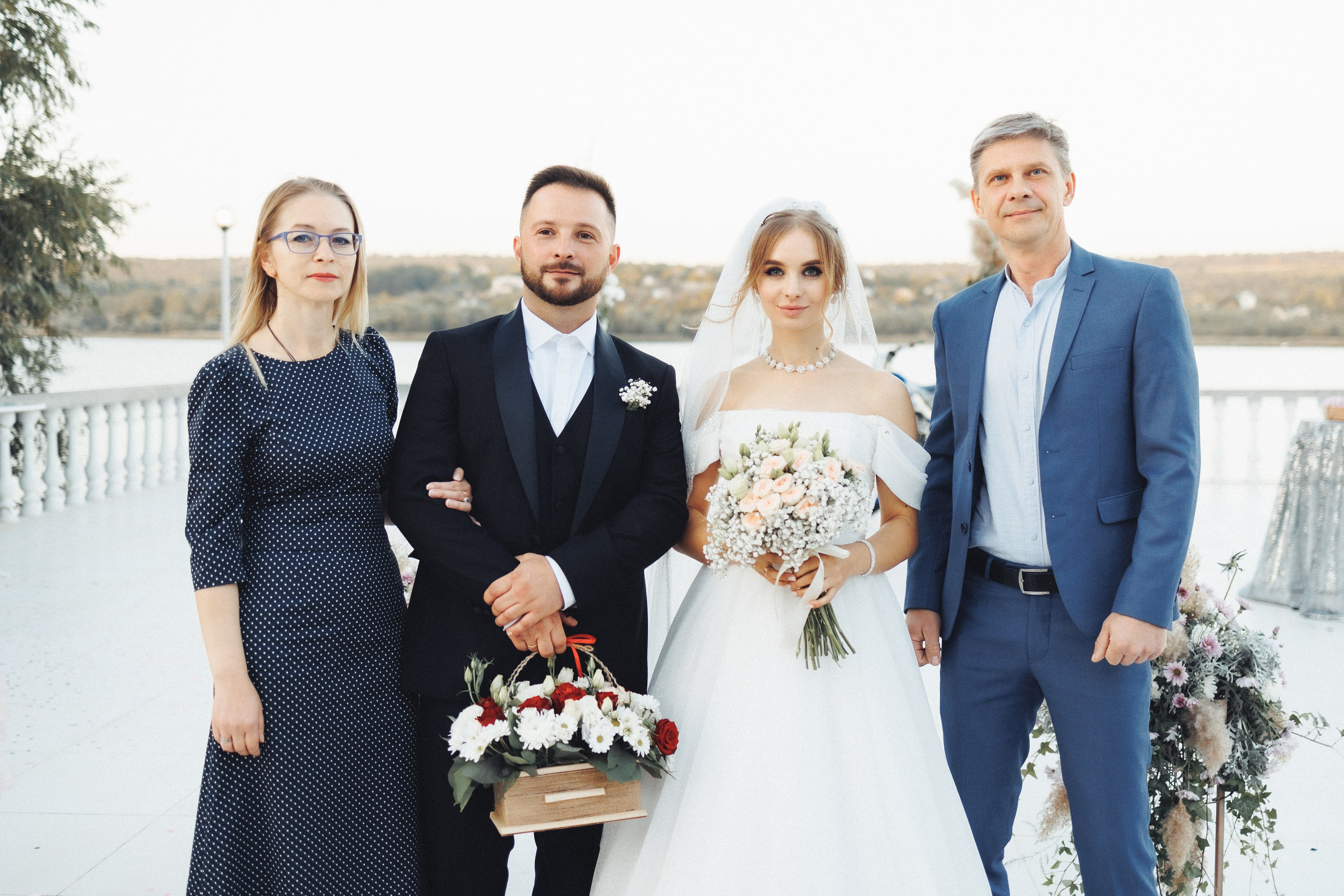 X & S. Fotograful evenimentului tău