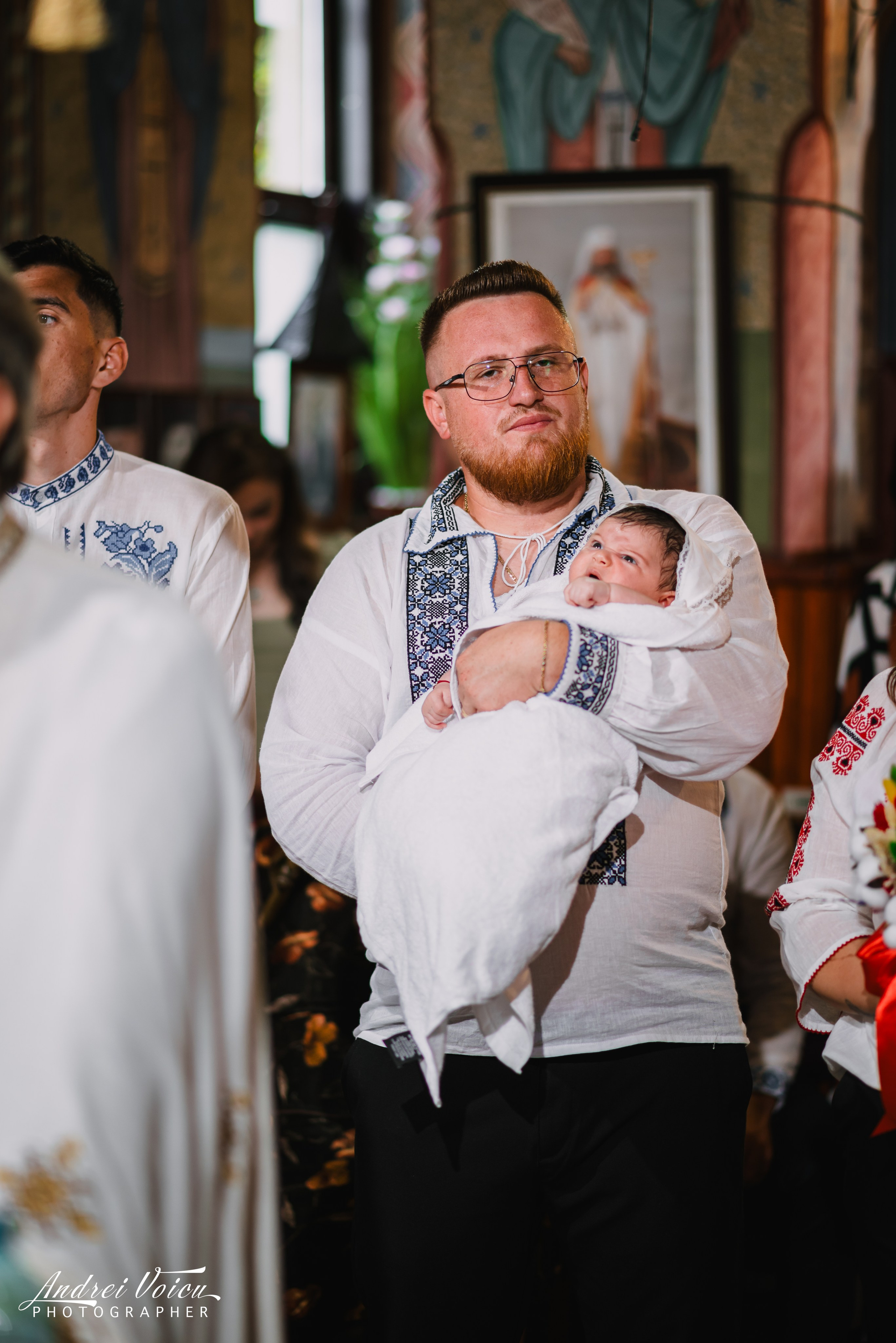 Fotografia de botez. Andrei Voicu Fotograf. Povești nescrise, surprinse atent