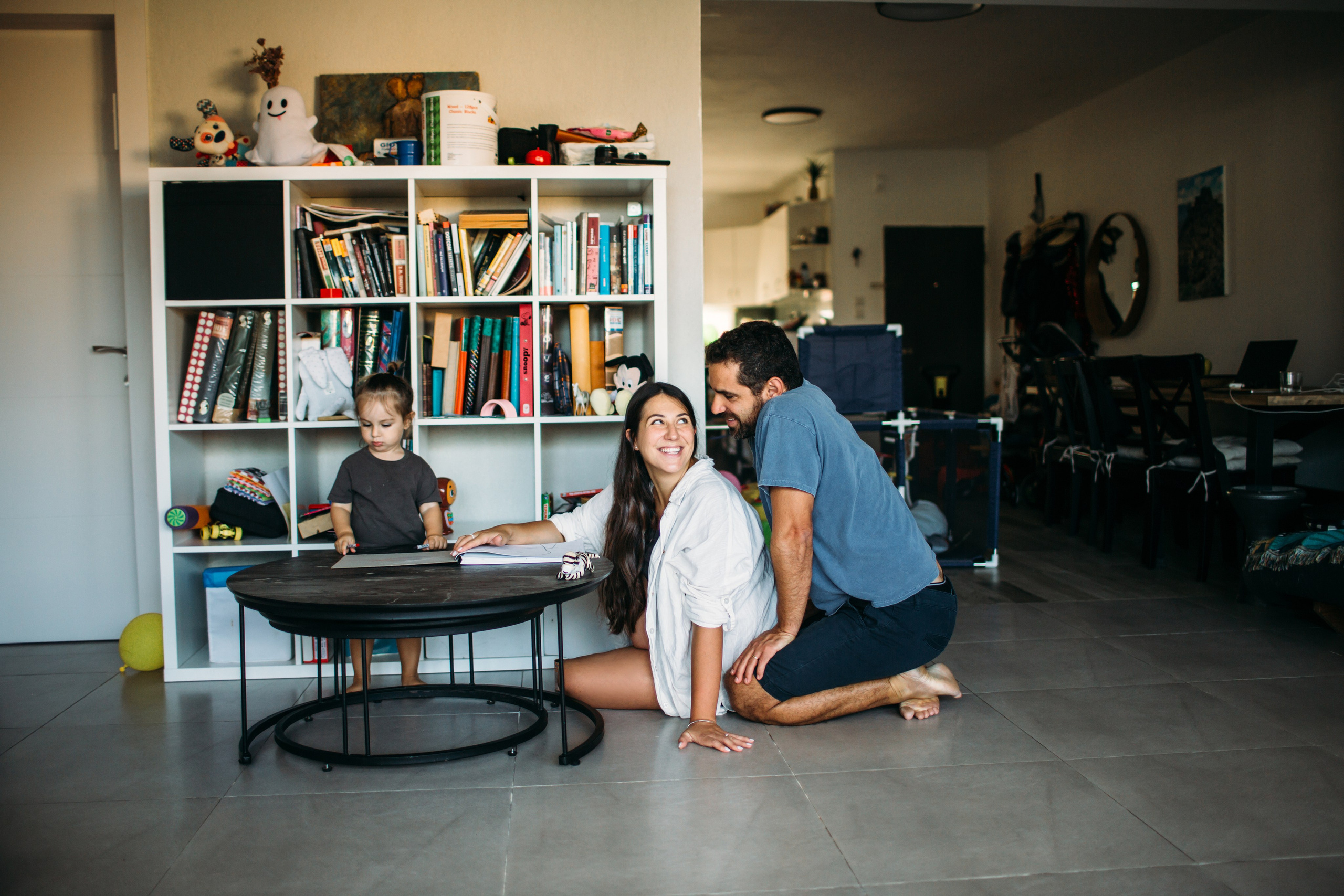 Home story. Family photographer in Israel