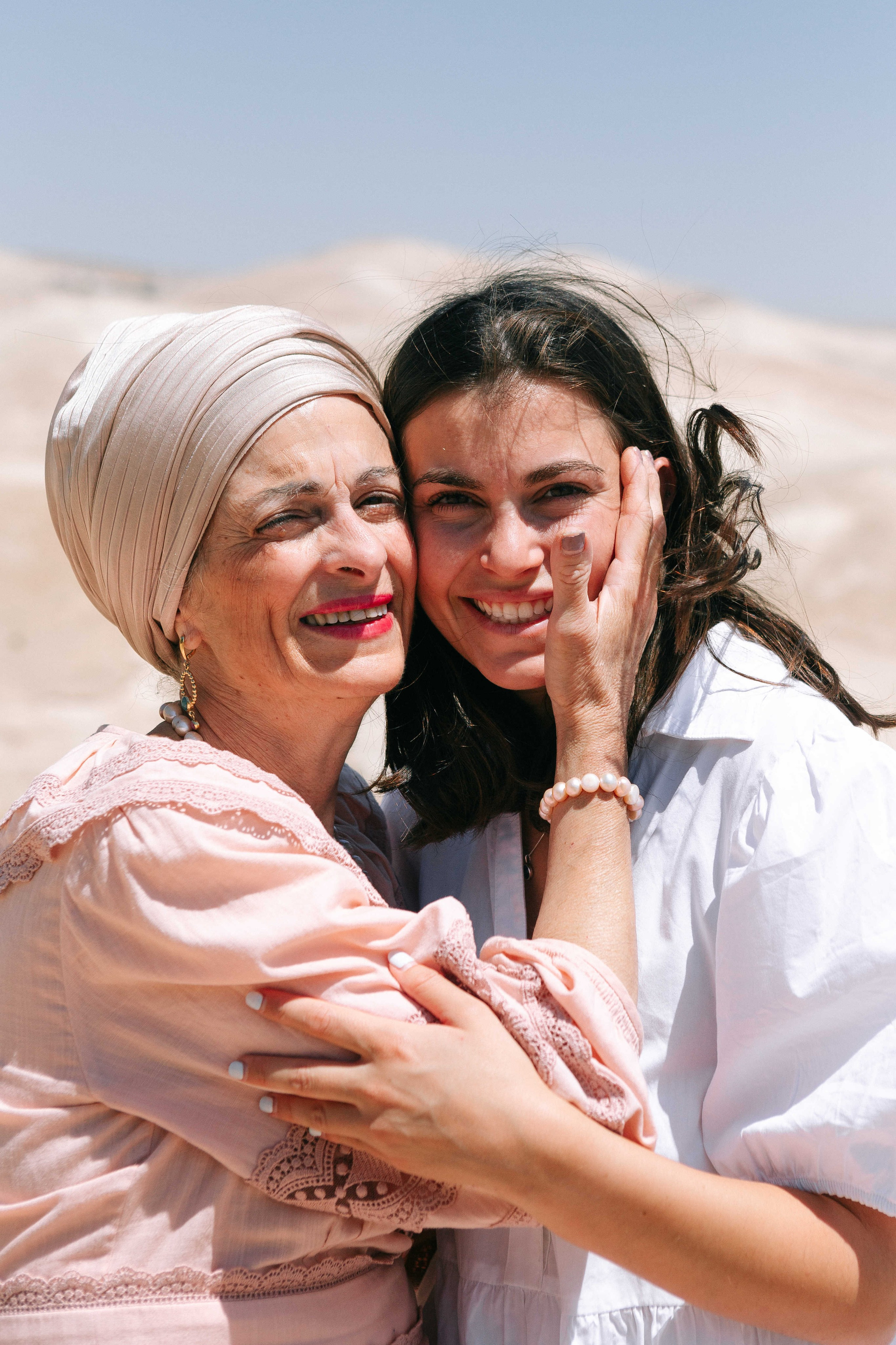 MAALE ADUMIM, HOME PHOTO SESSION + DESERT. Https://shi-photo.com/