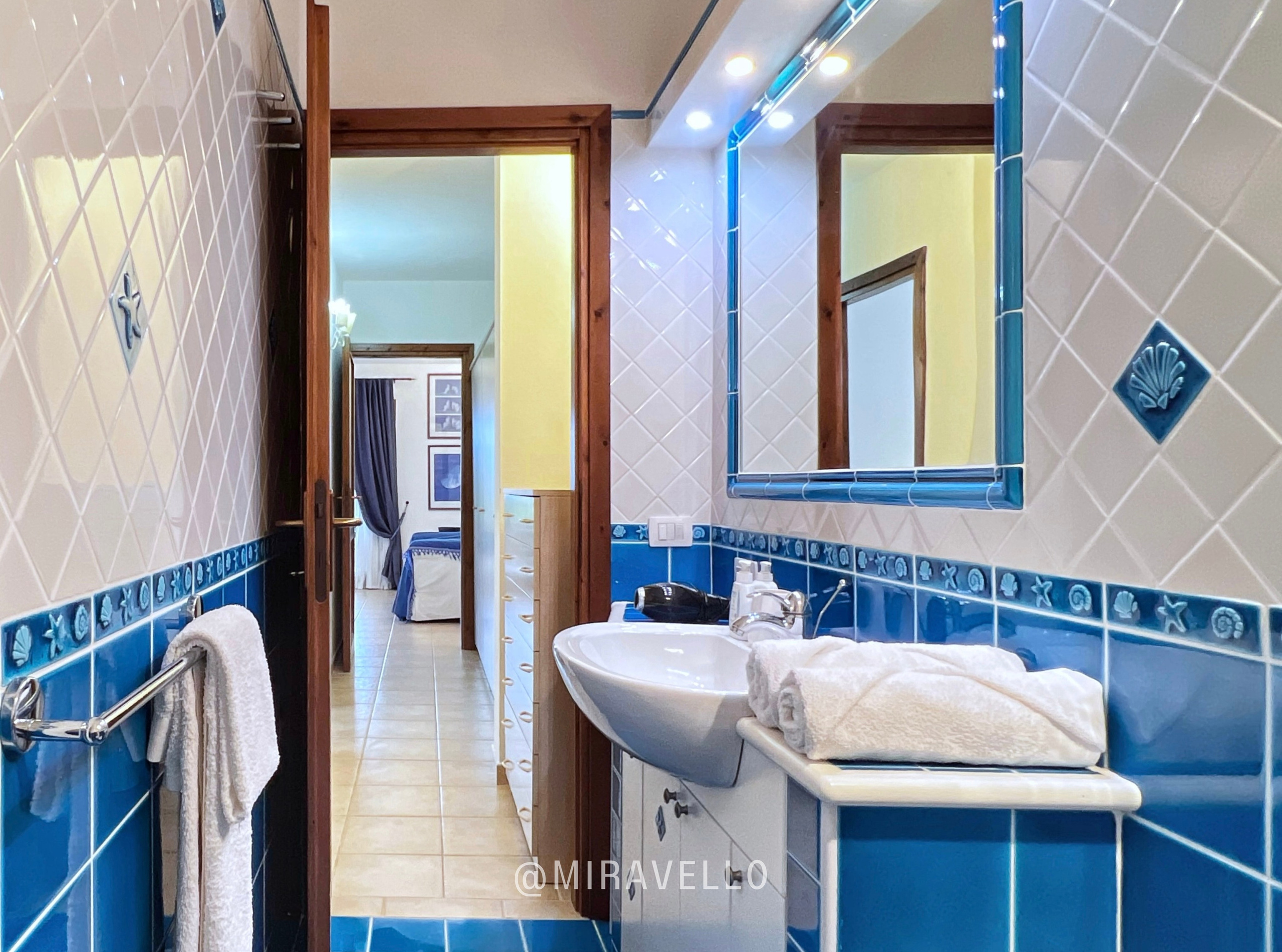 Villino con terrazza rustica. Fotografo d’interni a Cagliari Eugenia Murru