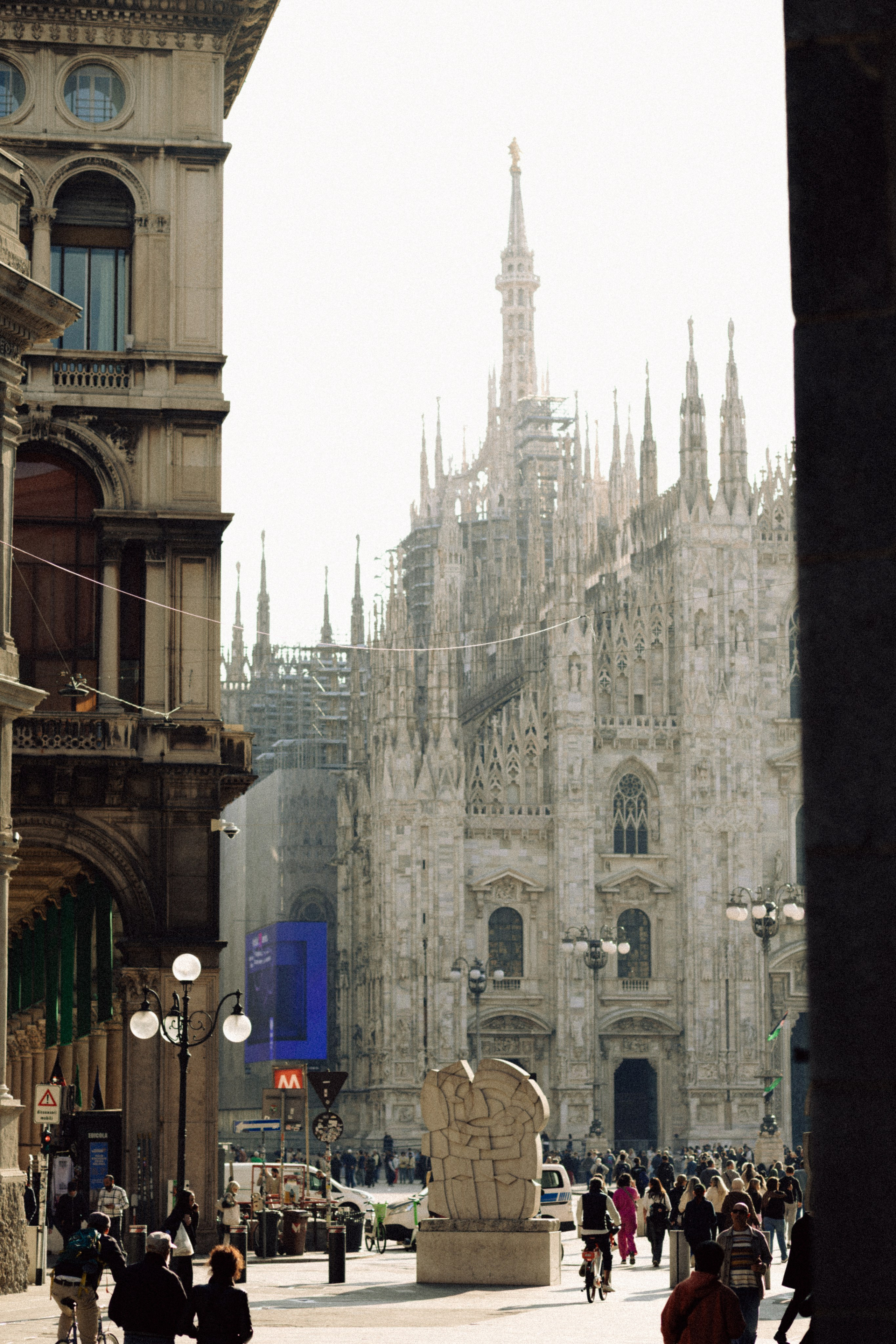 Love Story in Milan. Liza Bizzaro — Italy Wedding, Love Story & Portrait Photographer in Milan, Turin, Piedmont and Across Italy