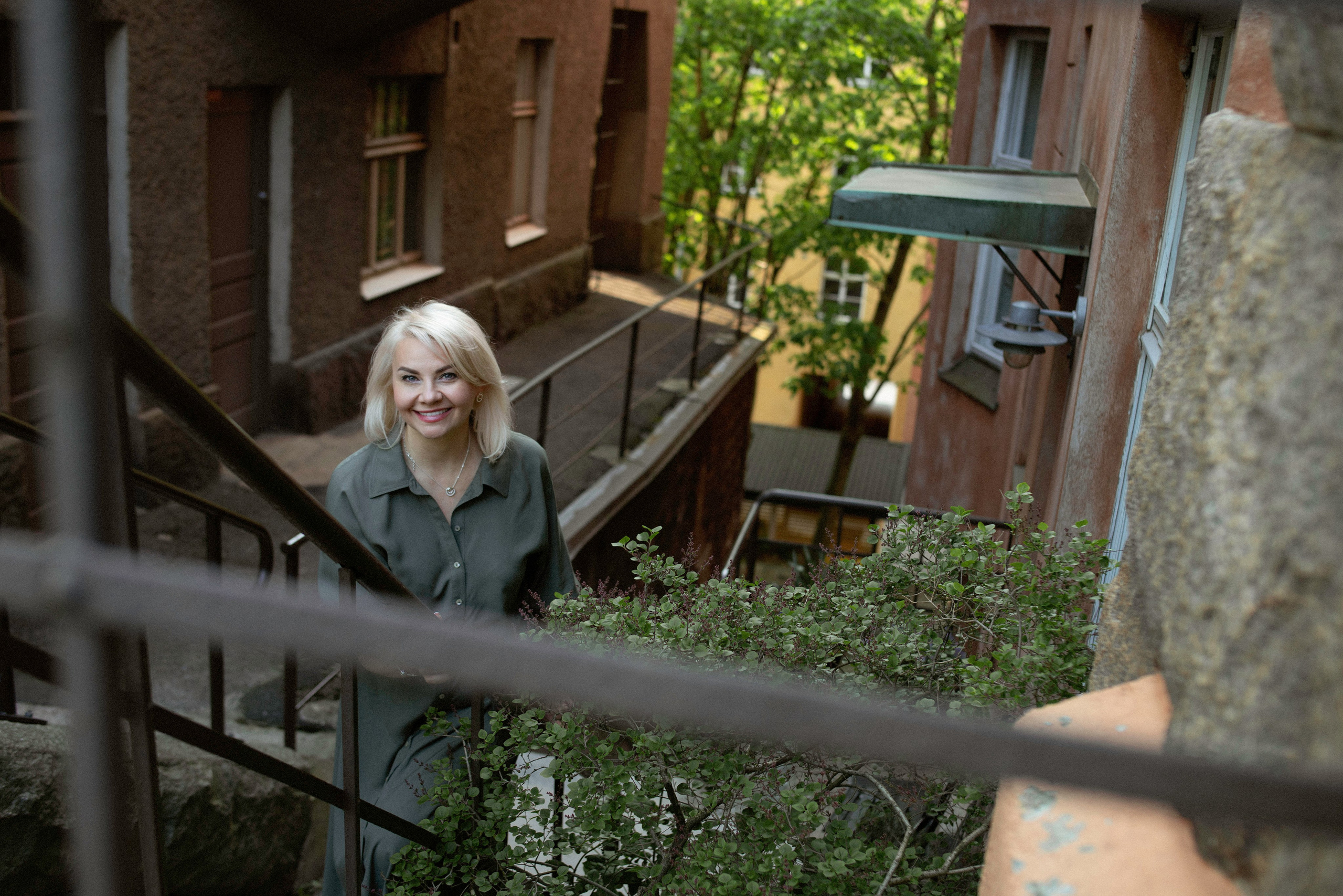 Nataly. Elämäntyylivalokuvaaja Turku. Tallentan tunteet kuvaan