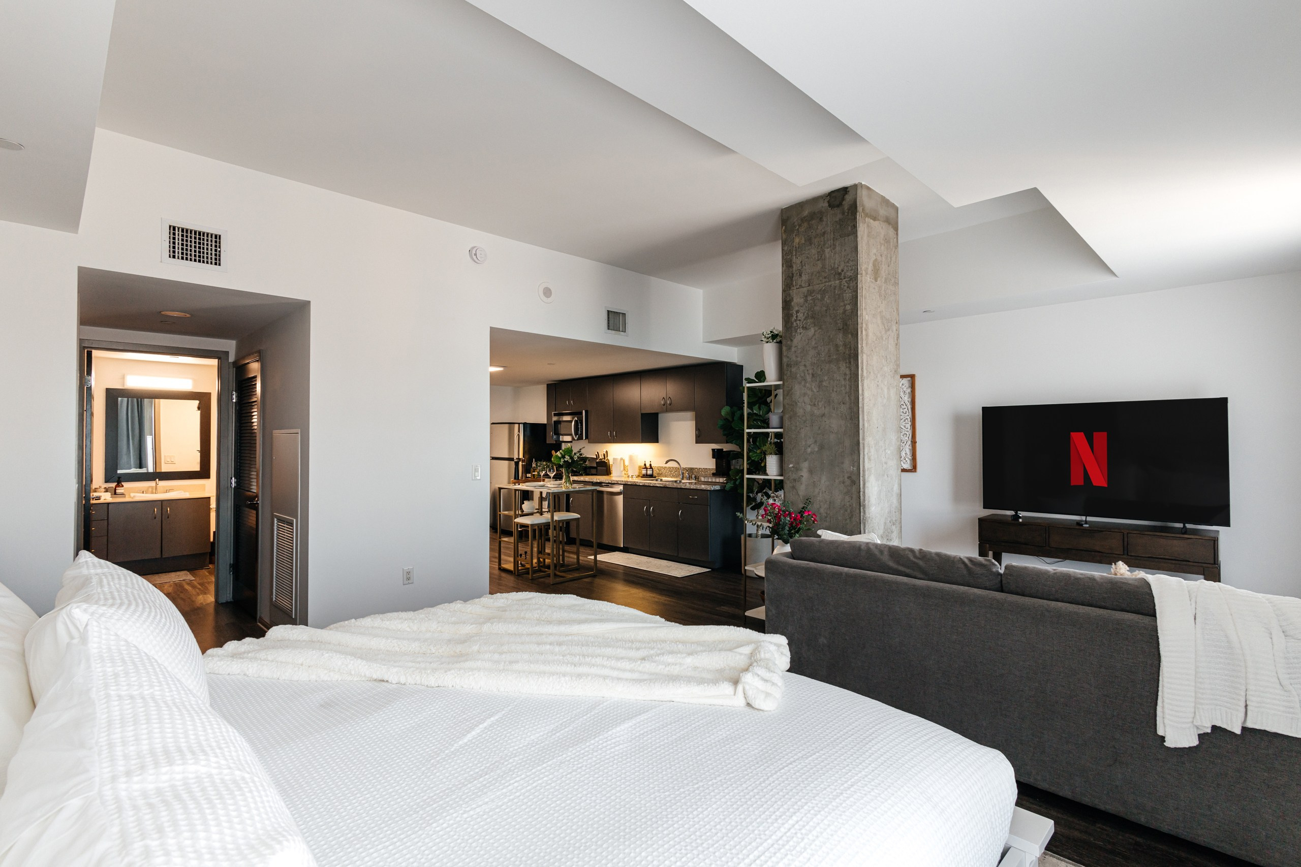 Gentle Apartments. Photographer Andrei White