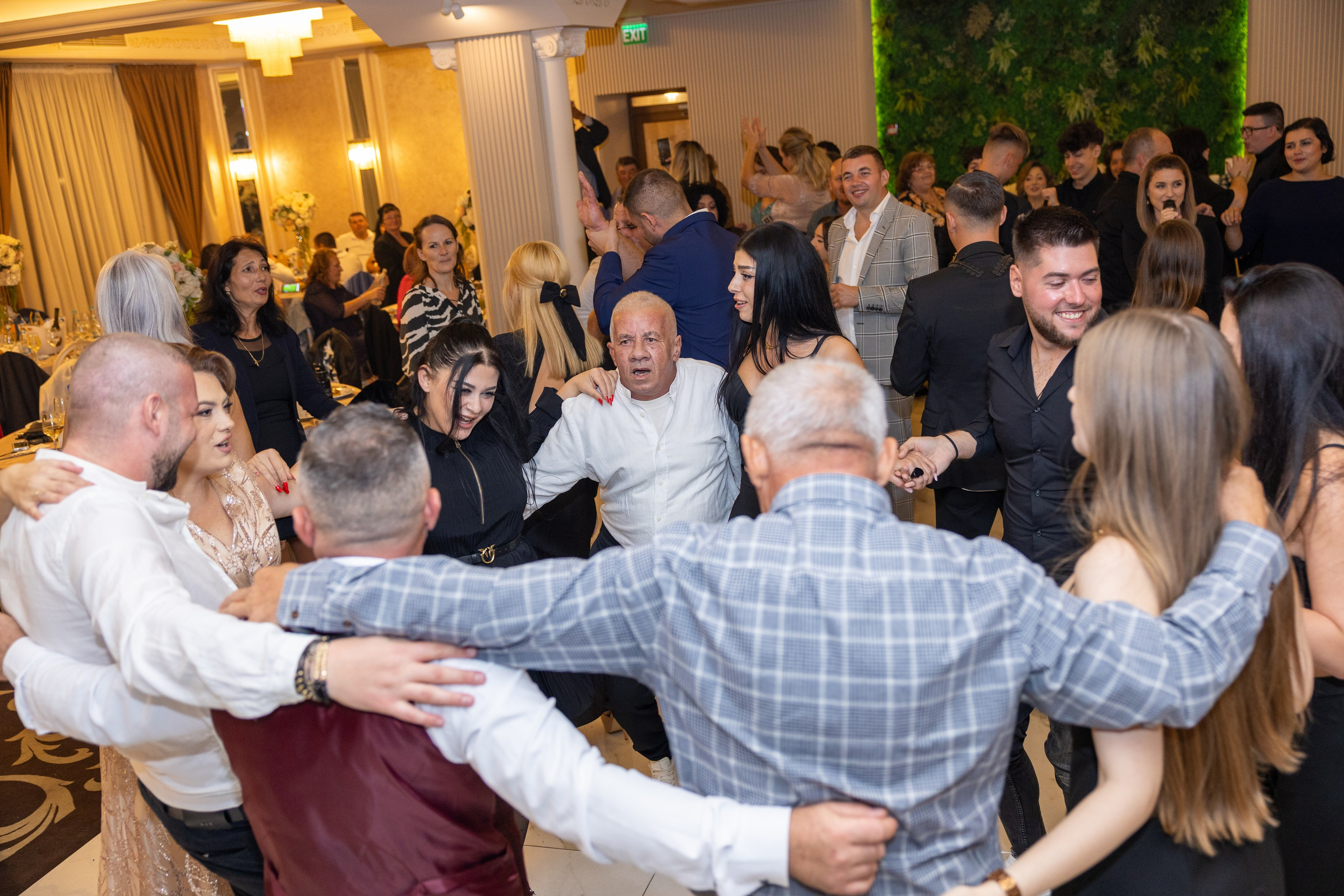 Andrei Sebastian. Moments By Gub