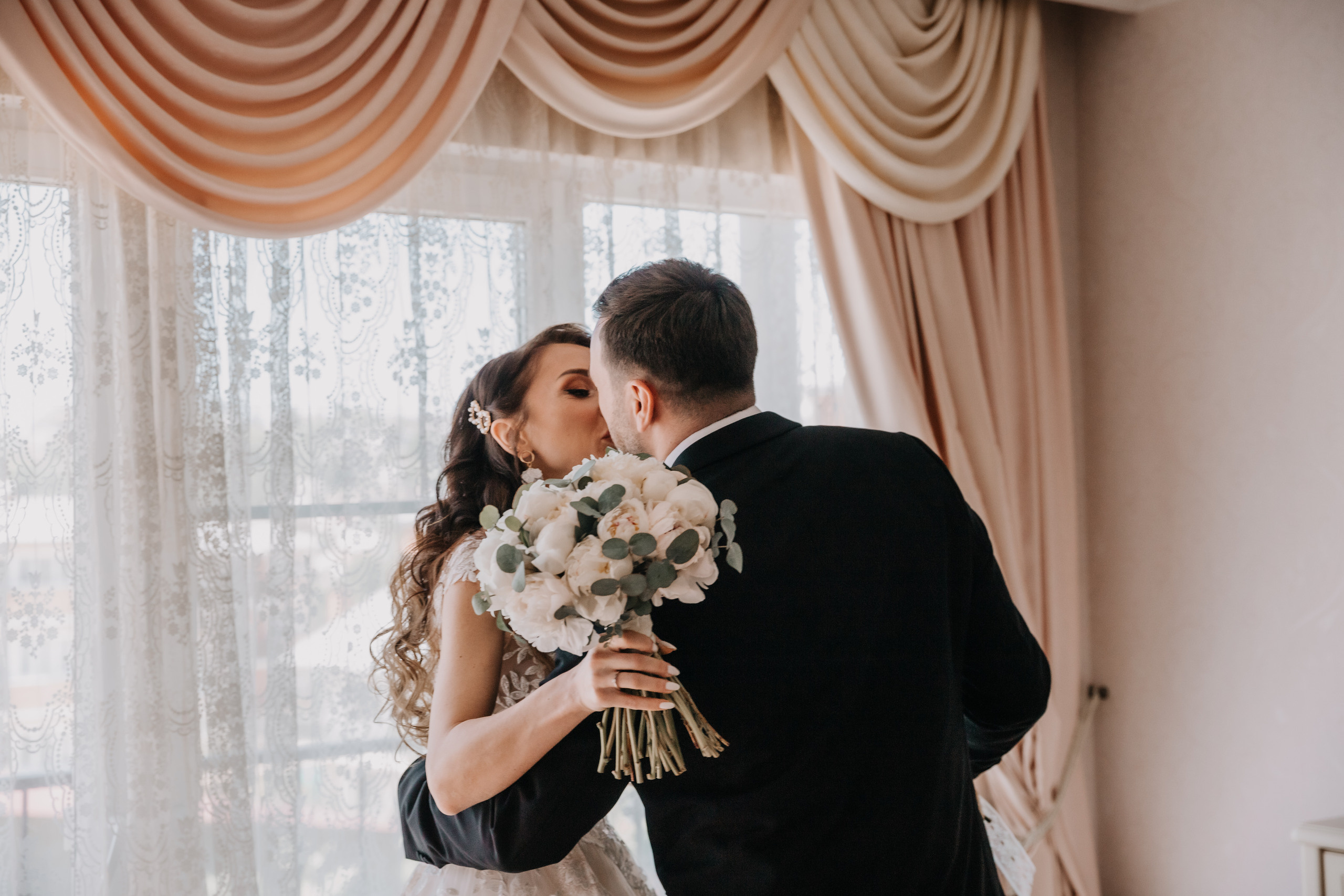 Aldar and Sasha. Wedding and family photographer Alex Glushakov