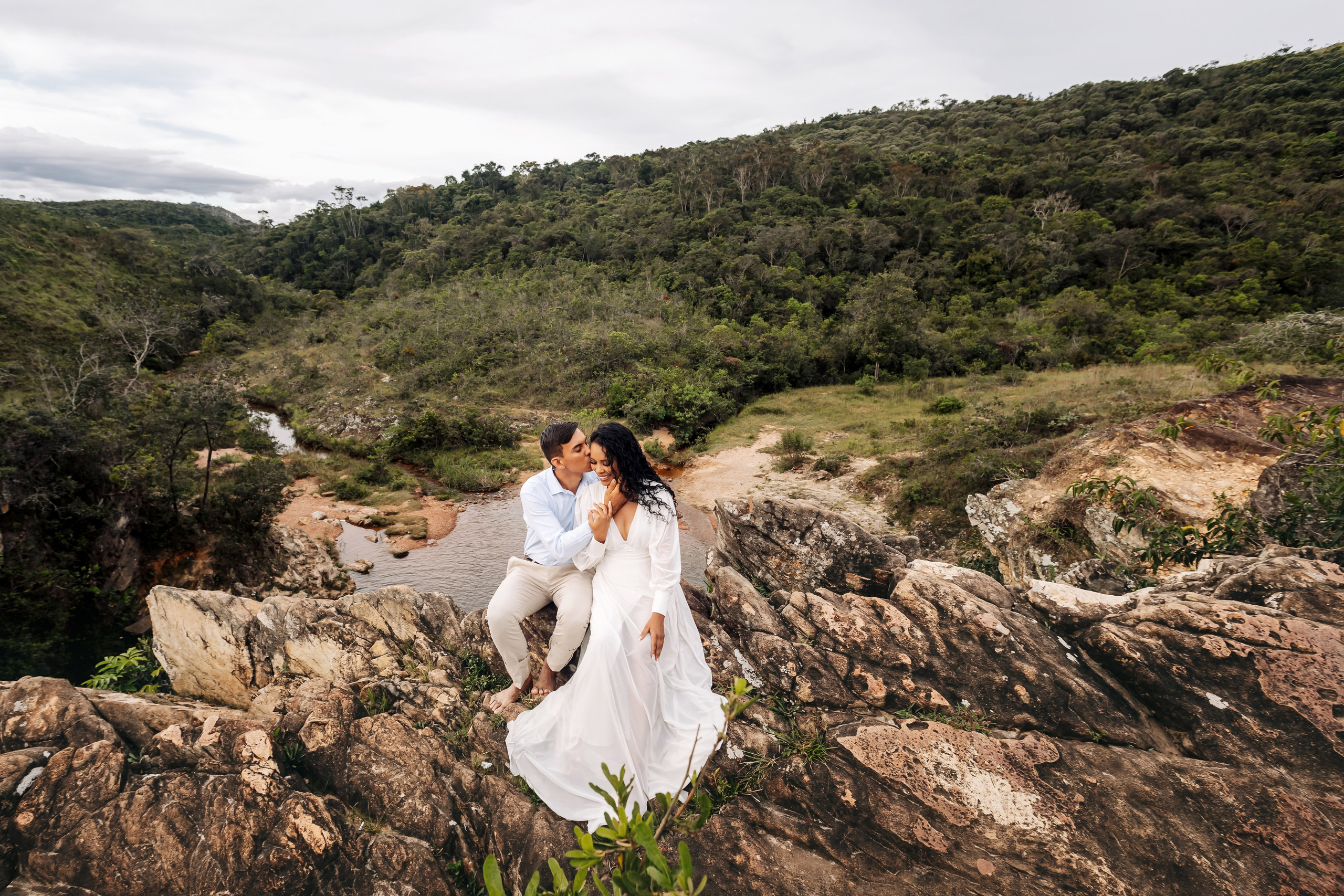 Kênia e Gabriel. Fotografia de casamento e ensaios | Montes Claros/MG