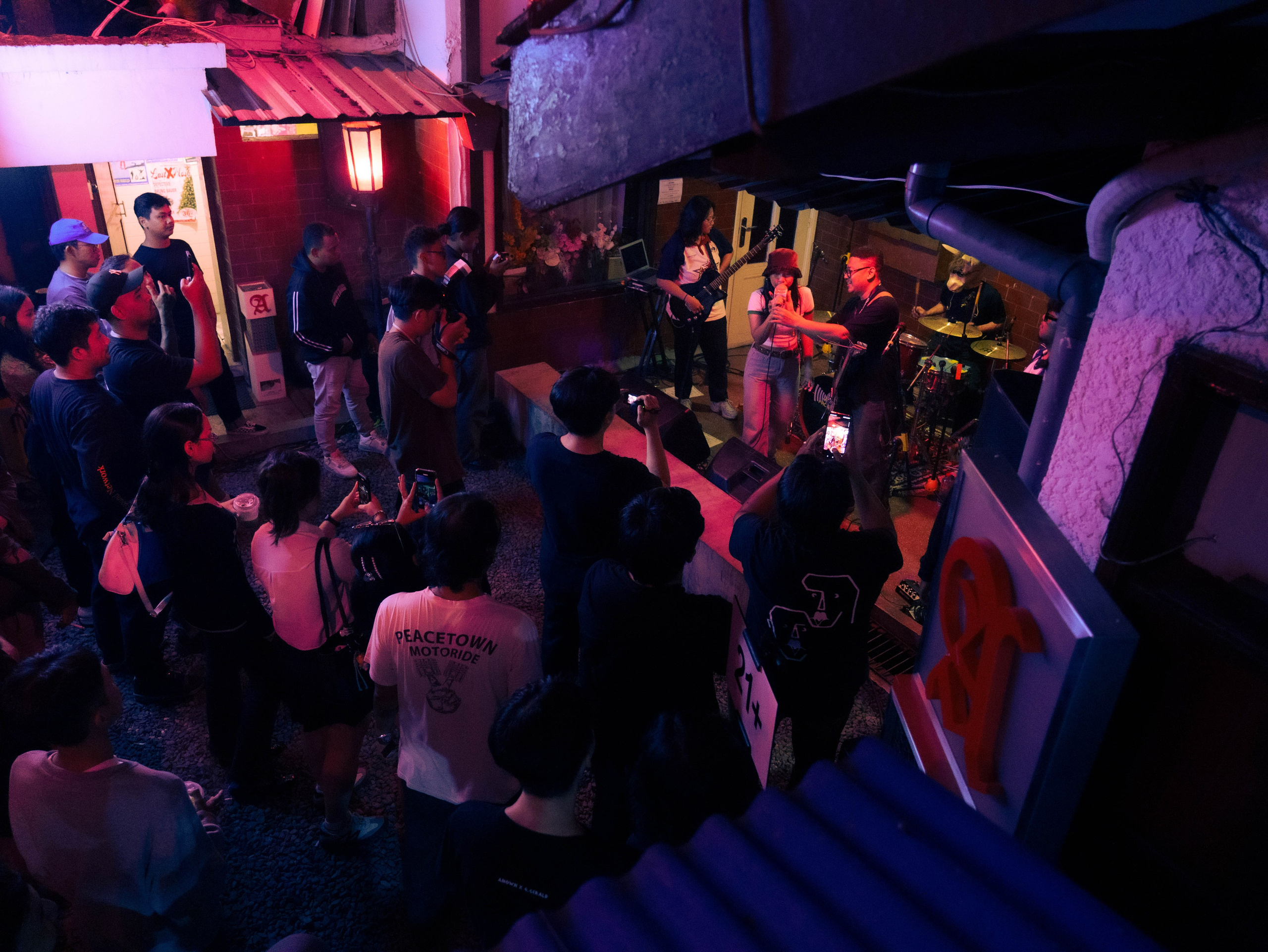 Kita Adalah Hewan — Samata House. Aro Salaka Event Photography