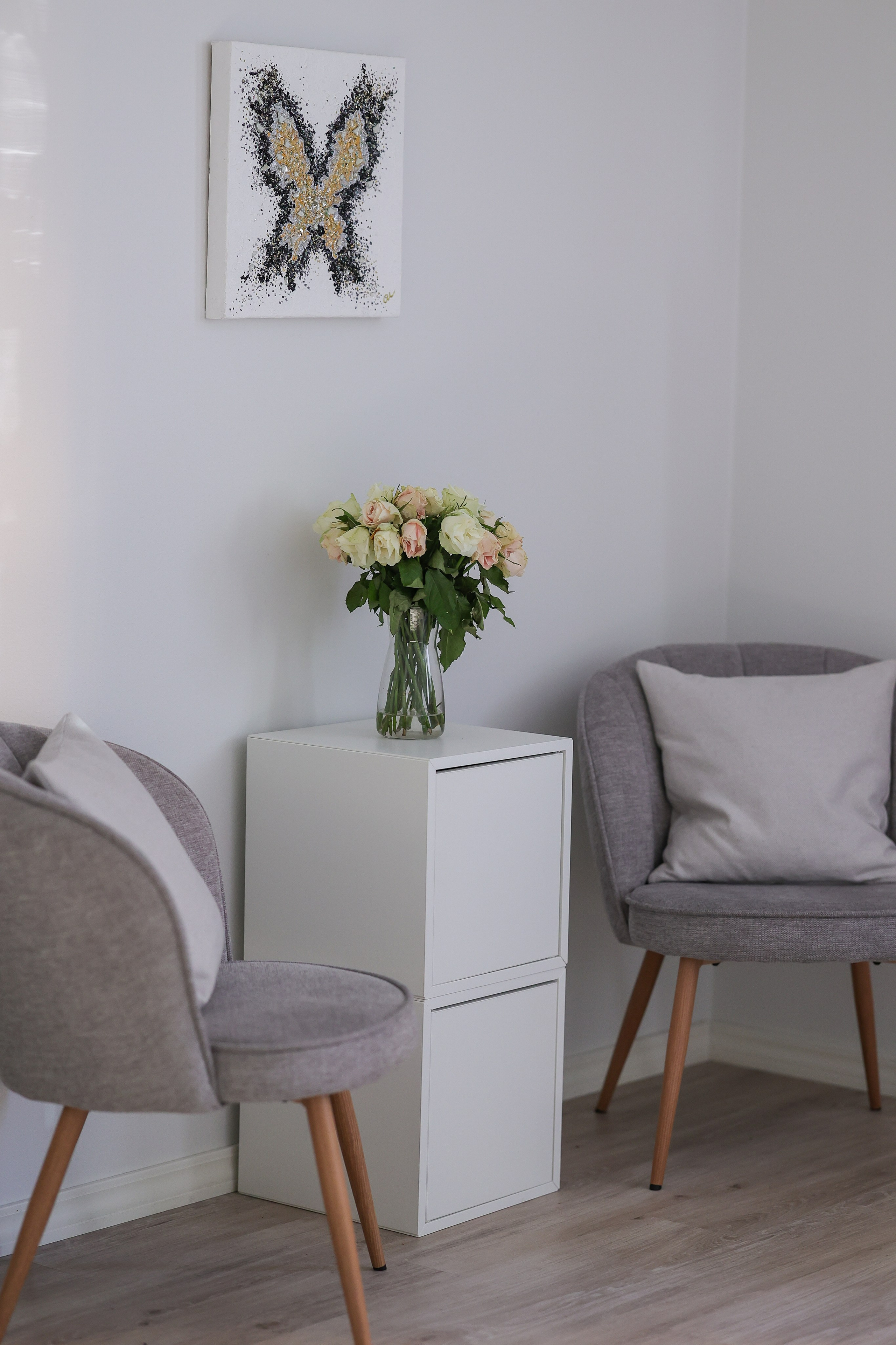 Light-Touch Therapy. Photographer Marina Gargi