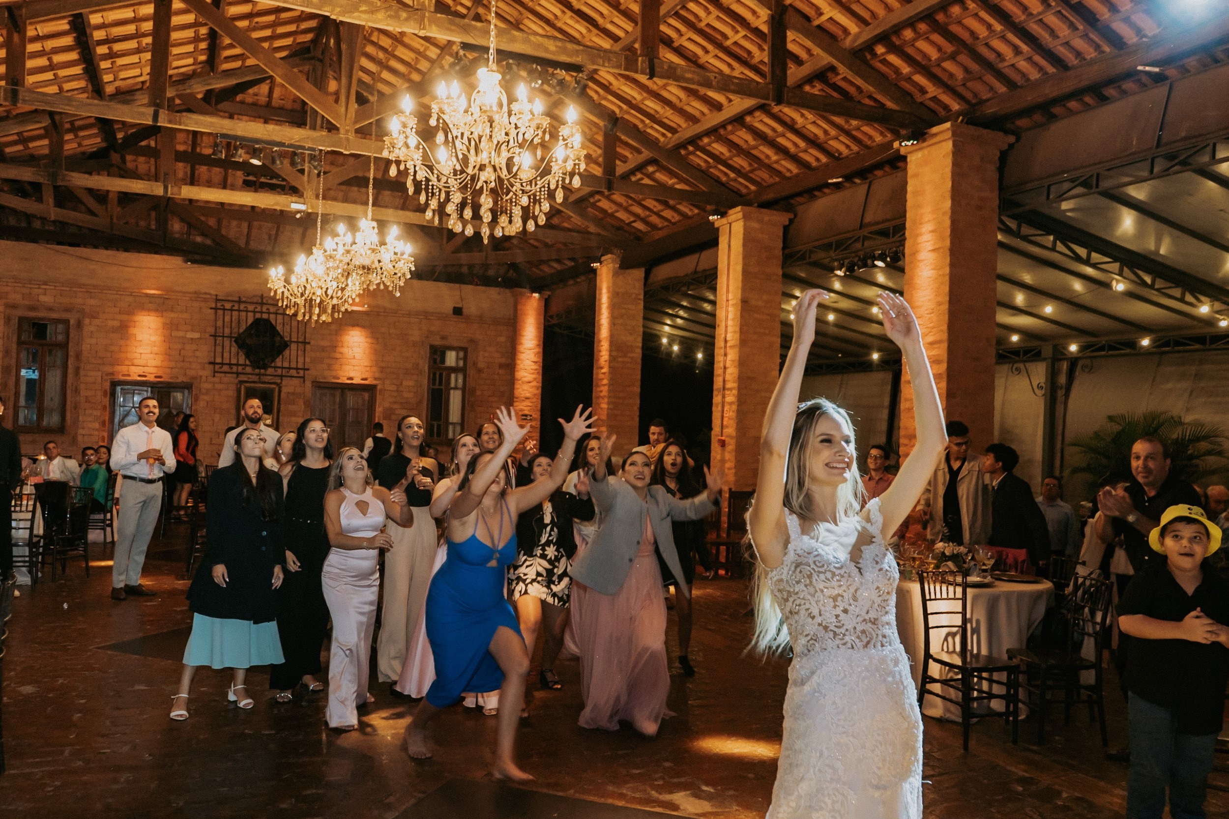 Casamento Isadora e Icaro — Alvorada. Fotógrafo de casamento e Filmmaker de casamento