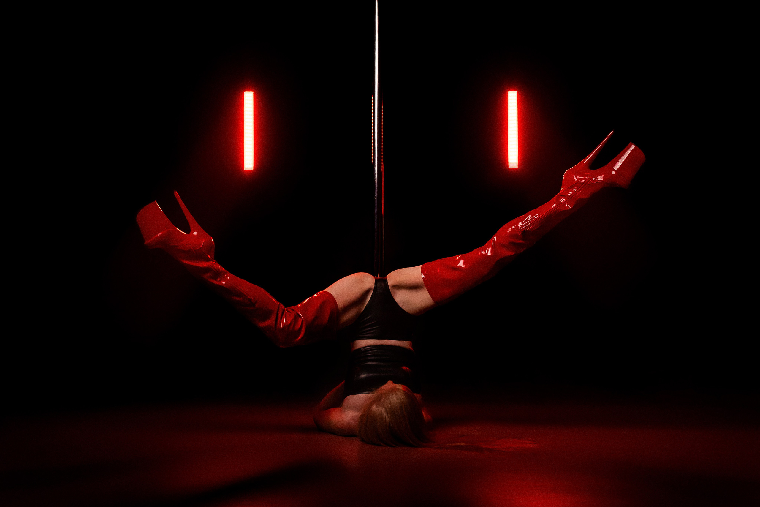 Pole Photography in Belgrade | Professional Photographer. Photographer and retoucher Elena Skullova