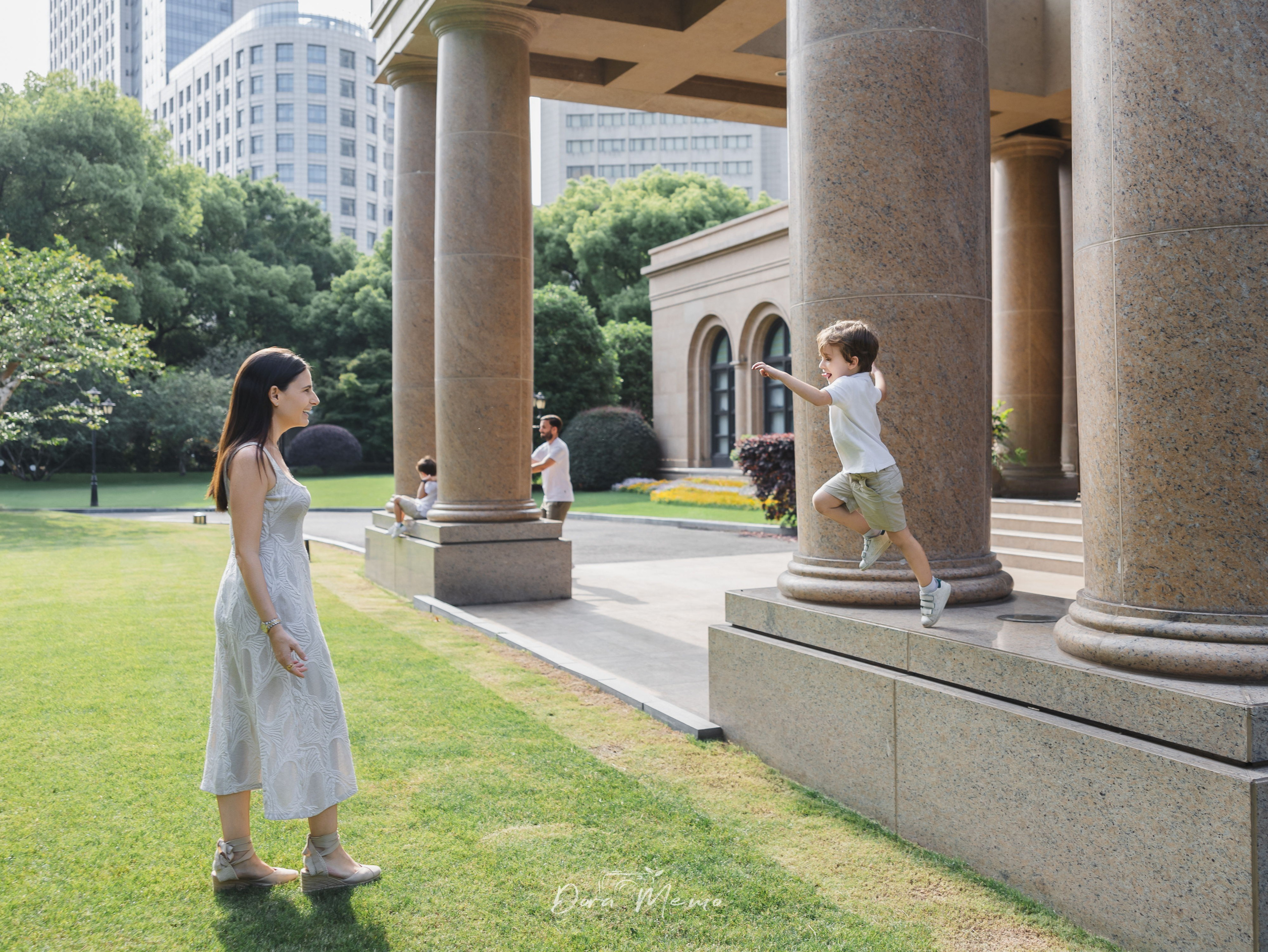 A Spanish Family of Six in Shanghai | Shanghai Family Photographer