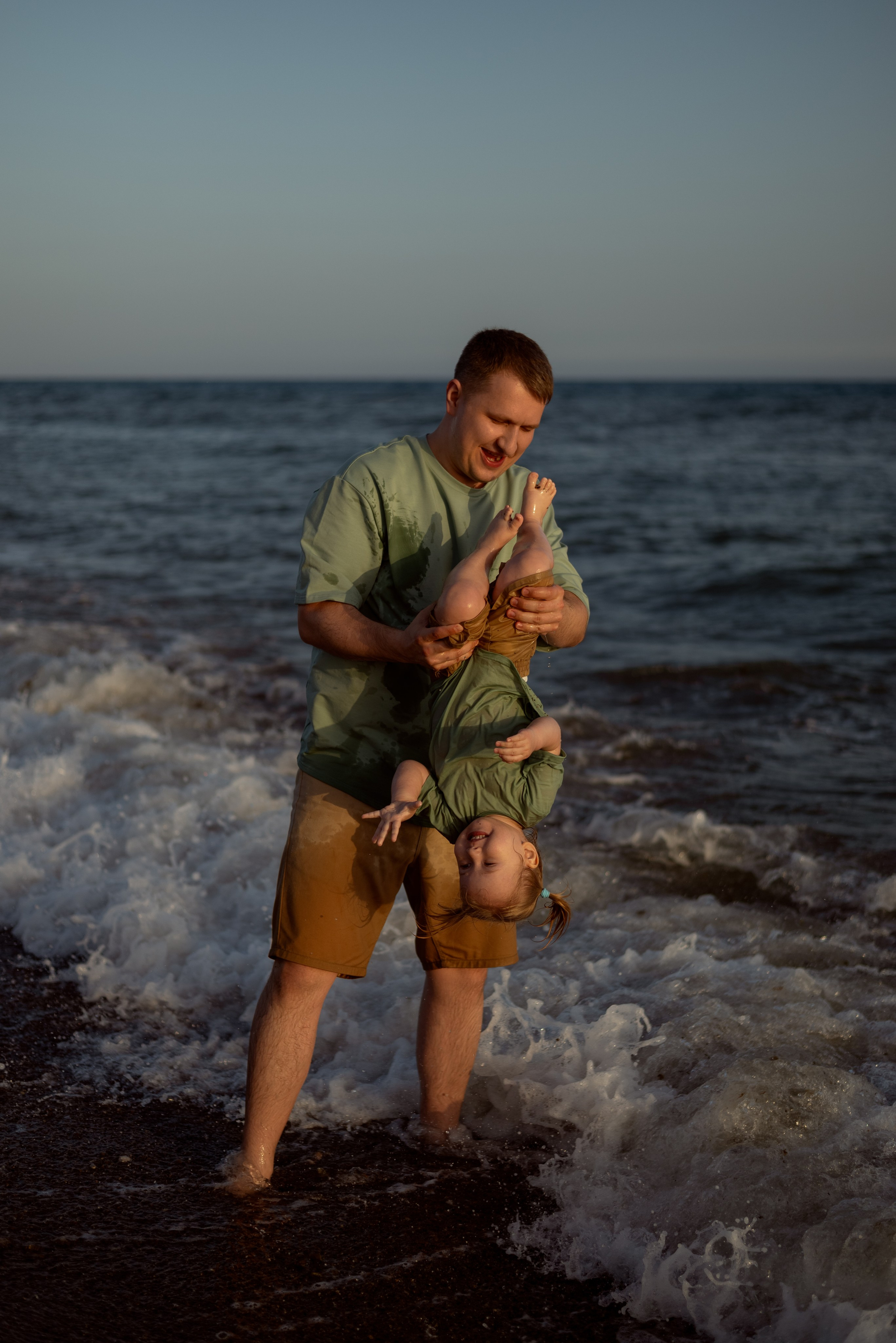 Семейная фотосессия на пляже в Белеке. Фотограф Анталия, Кемер, Белек, Сиде Дарья Кая