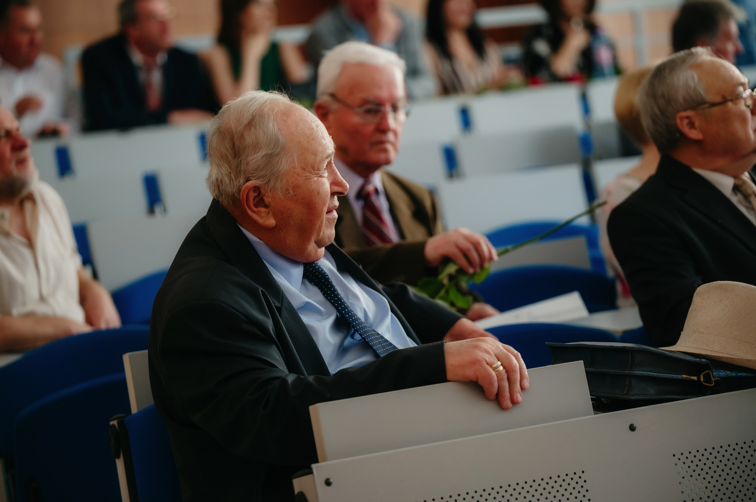 Medicina Veterinara — dupa 30 de ani…. Laurentiu Stefan StoryTeller