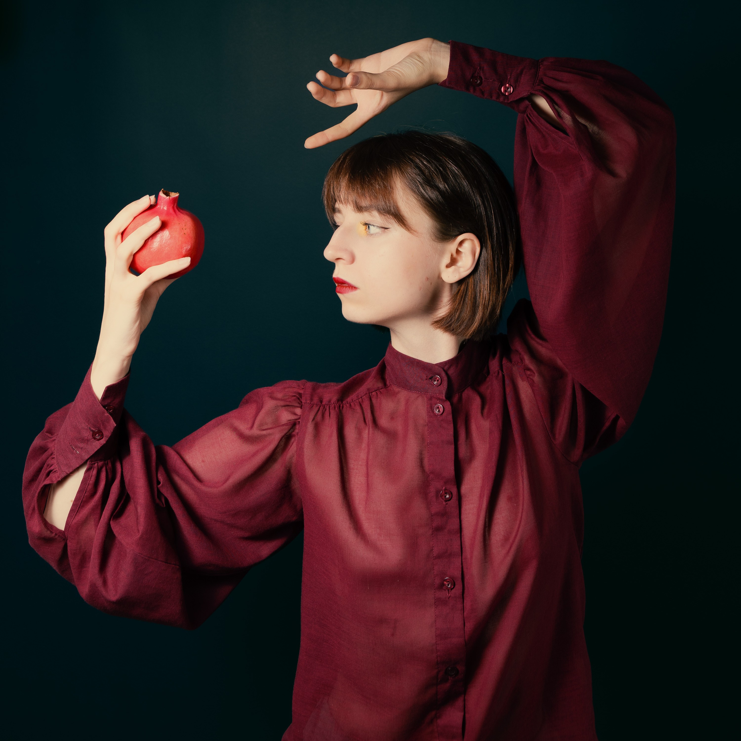 Red. Vladimir Ustinov