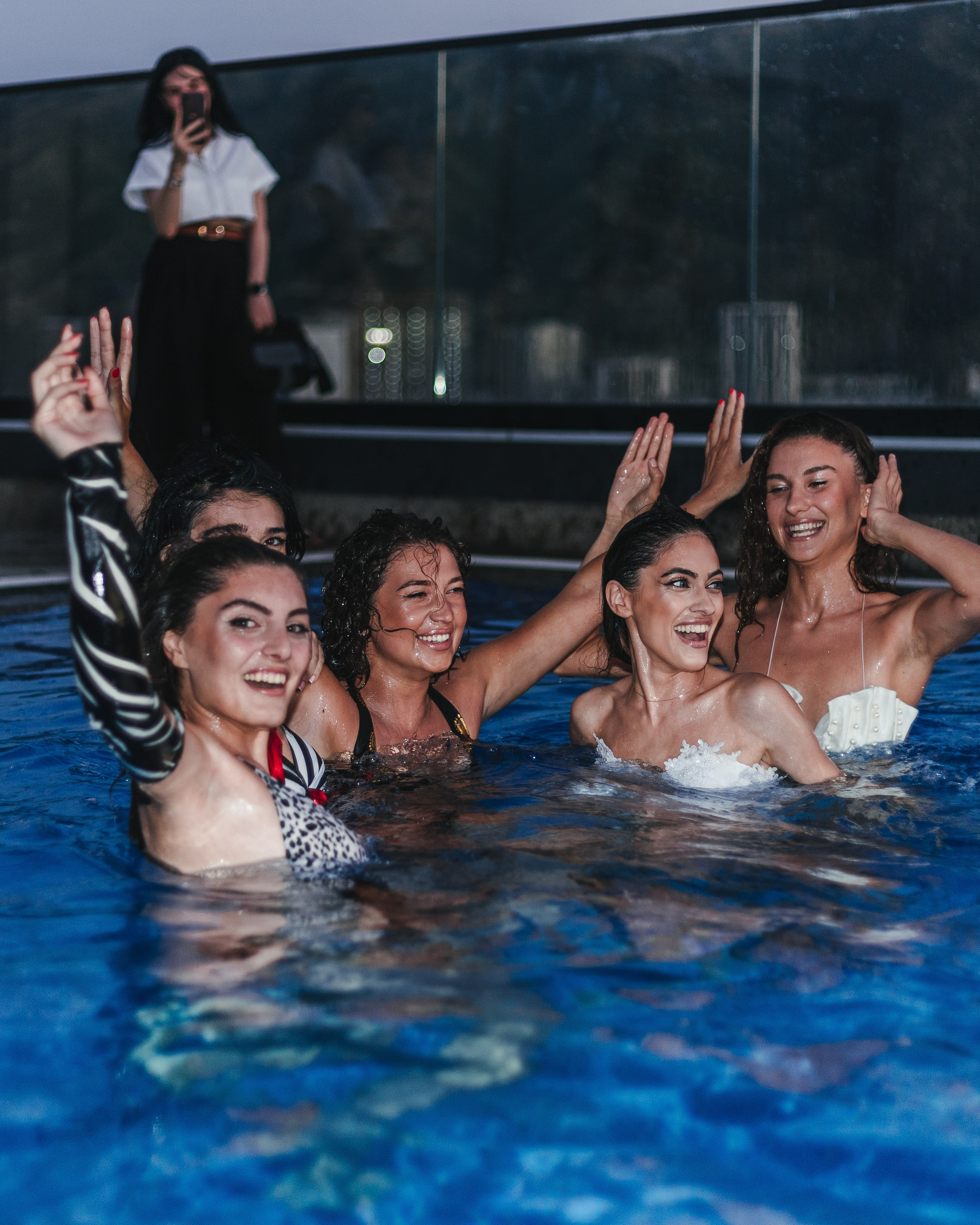 Pool Party. Bspander