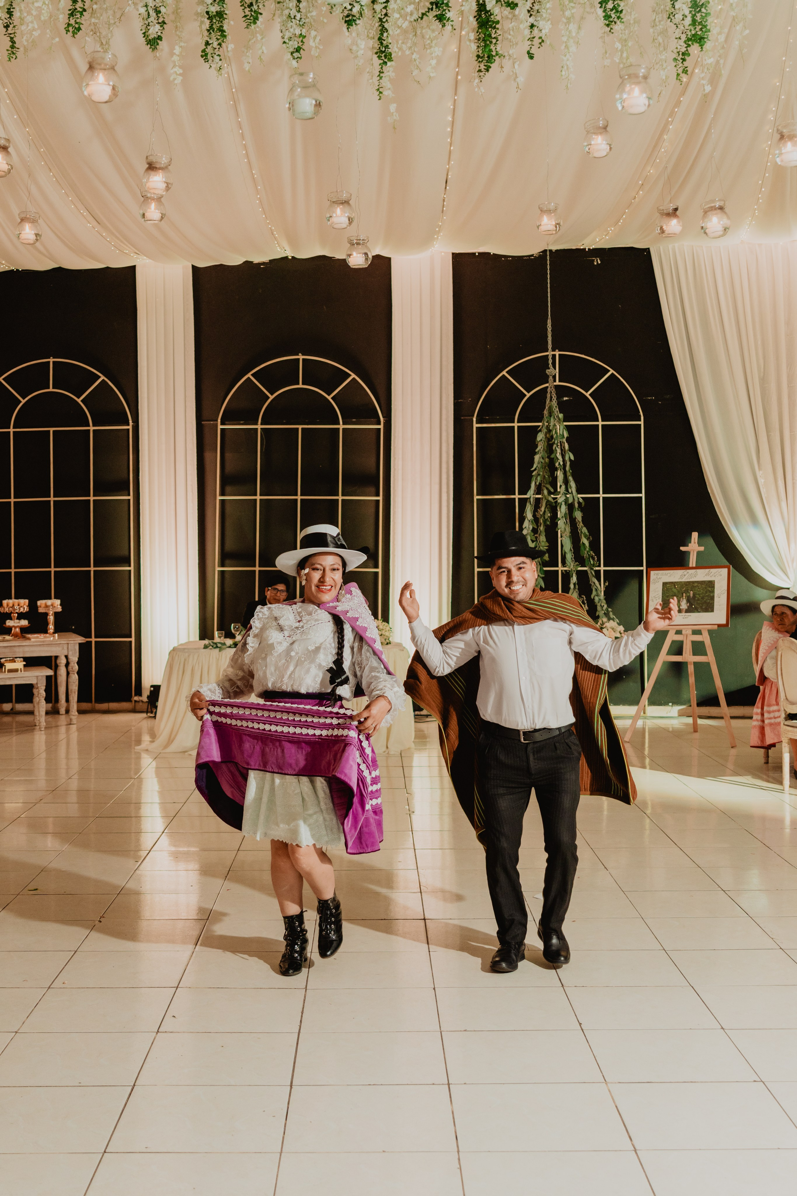 FERNANDO + MARIBEL | BODA RELIGIOSA. Studio KVTA | Fotografía y Video de Bodas en Arequipa