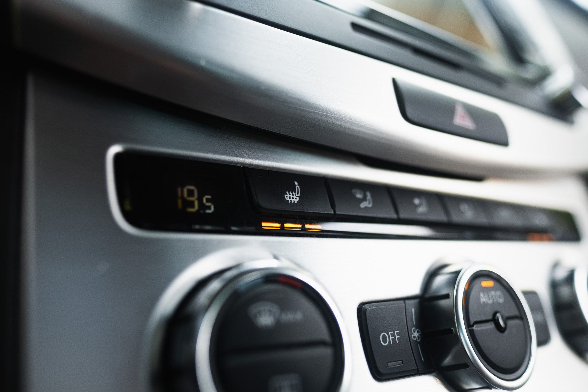 VW passat. LOHA VISUALS — AUTOMOTIVE PHOTOGRAPHY