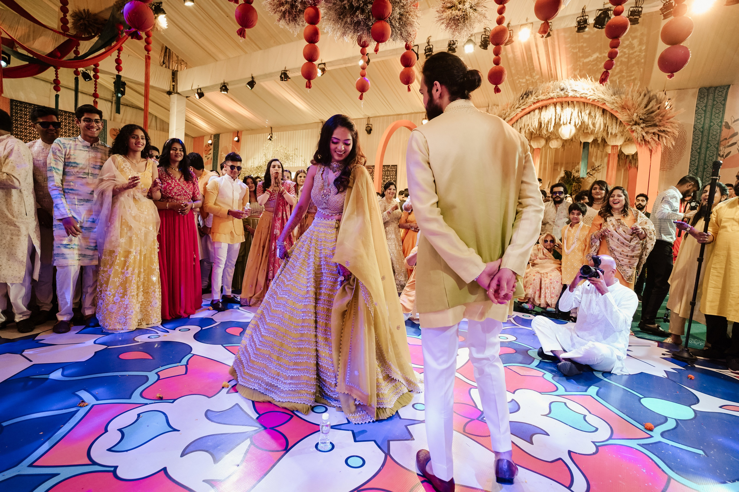 HALDI & MEHANDI. Wedding photographer Stalen Robert