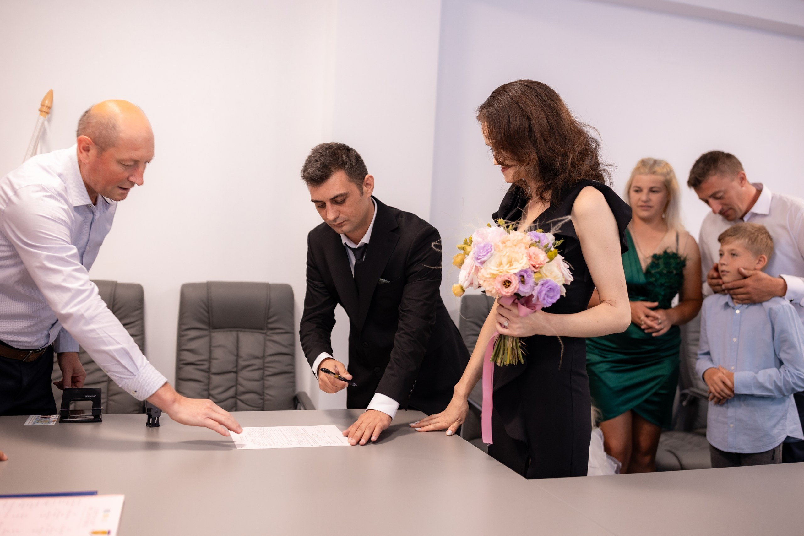 - nunta--fotograf-profesionist-botosani  - fotografie-nunta-romantica - imagini-nunta-in-natura-alin-chirila-fotograf  - fotografii-cuplu-indragostit-nunta-botosani  - sedinta-foto-miri-andrei-iustina-alinofotostudio  - amintiri-din-nunta-realizate-de-fotograf-profesionist  - povestea-nuntii-andrei-si-iustina-in-imagini-alinofotostudio-fotograf evenimente- evenimente Botoșani -fotograf Suceava - fotograf Iași- servicii foto. servicii foto Botoșani. servicii foto video Botoșani. otograf-nunta-botosani-fotograf nunta. fotograf evenimente. fotograf nunta Botoșani. Alin chirila. Alin chirila fotograf. Alinofotostudio.- servicii foto. servicii foto Botoșani. servicii foto video Botoșani. fotograf nunta. fotograf evenimente. fotograf nunta Botoșani. Alin chirila. Alin chirila fotograf. Alinofotostudio.fotograf stare civilă,poze stare civilă,album foto stare civilă,servicii foto suceava,fotograf evenimente suceava,fotograf nuntă suceava,poze cununie civilă,ședință foto stare civilă,sesiune foto suceava,fotograf profesionist suceava,fotograf botosani,stare civila botosani,alinofotostudio,alin chirila fotograf.servicii foto. servicii foto Botoșani. servicii foto video Botoșani. fotograf nunta. fotograf evenimente. fotograf nunta Botoșani. Alin chirila. Alin chirila fotograf. Alinofotostudio.fotograf stare civilă,poze stare civilă,album foto stare civilă,servicii foto suceava,fotograf evenimente suceava,fotograf nuntă suceava,poze cununie civilă,ședință foto stare civilă,sesiune foto suceava,fotograf profesionist suceava,fotograf botosani,stare civila povestitor prin fotografiebotosani,alinofotostudio,alin chirila fotograf,servicii foto. servicii foto Botoșani. servicii foto video Botoșani. fotograf nunta. fotograf evenimente. fotograf nunta Botoșani. Alin chirila. Alin chirila fotograf. Alinofotostudio.fotograf stare civilă,poze stare civilă,album foto stare civilă,servicii foto suceava,fotograf evenimente suceava,fotograf nuntă suceava,poze cununie civilă,ședință foto stare civilă,sesiune foto suceava,fotograf profesionist suceava,fotograf botosani,stare civila botosani,alinofotostudio,alin chirila fotograf,cununie religioasă botoșani,andreea și neculai,capela militară botoșani,foto conacul zăicești,fotograf nuntă botoșani,fotograf cununie religioasă,foto evenimente botoșani,poze cununie capela militară,ședință foto zăicești,fotograf profesionist botoșaniMire și mireasă – Sergiu & Liliana – ziua nunții, 2024  - Emoții în ziua nunții – Sergiu și Liliana  - Dansul mirilor – fotografie artistică nuntă 2024  - Sedinta foto romantică în natură – Sergiu & Liliana  - Rochia de mireasă și detalii de nuntă elegan-Album de cununie civilă Florin și Anda – Fotografii profesionale realizate de Alin Chirilă în Botoșani -fotograf prin fotografie-Ședință foto Trash the Dress pe muntele Rarău cu Iulian și Iuliana – fotografie de cuplu, natură montană, emoție autentică surprinsă de Alin Chirilă, povestitor prin fotografie.- "Iulian și Iuliana pe crestele Rarăului – fotografie Trash the Dress în natură"  - "Cuplu îmbrățișat la apus pe muntele Rarău – ședință foto după nuntă"  - "Rochie de mireasă în vânt pe munte – Trash the Dress Rarău-1. Iulian și Iuliana pe muntele Rarău – ședință foto Trash the Dress în natură, cu peisaj montan spectaculos  2. Cuplu în îmbrățișare pe Rarău – emoție autentică surprinsă după nuntă  3. Rochie de mireasă în bătaia vântului – fotografie artistică Trash the Dress în munți  4. Mire și mireasă privind spre orizont – dragoste și libertate pe muntele Rarău  5. Iuliana zâmbind în rochia de mireasă – portret în natură, Trash the Dress  6. Iulian ținându-și mireasa de mână – ședință foto romantică pe munte  7. Detaliu cu rochia pe stâncă – estetică naturală Trash the Dress Rarău  8. Cuplu în mers pe poteca Rarăului – fotografie simbolică de după nuntă  9. Apus de soare pe Rarău în spatele mirilor – imagine de poveste Trash the Dress  10. Iulian și Iuliana râzând împreună – momente autentice surprinse de Alin Chirilă, povestitor prin fotografie-fotograf-nunta-cerbu-botosan trash-the-dress-botosani Alin Chirilă Fotograf – fotograf de nuntă Botoșani-fotograf nuntă Botoșani-fotograf nuntă Cerbu Botoșani-fotograf profesionist nuntă Botoșani-fotografie de nuntă Botoșani-fotograf evenimente Botoșani-fotograf nuntă Moldova-fotograf trash the dress Botoșani	- fotograf pregătirea mirilor Botoșani	-fotograf ceremonie religioasă nuntă-fotograf petrecere nuntă Botoșani- fotograf nuntă Botoșani pregătirea mirelui- pregătirea mirelui fotografie nuntă Cerbu Botoșani-fotograf nuntă Botoșani pregătirea miresei -mireasă pregătiri nuntă Cerbu Botoșani-fotograf nuntă Botoșani nașii mirilor-ceremonie religioasă nuntă Cerbu Botoșani-fotograf nuntă Botoșani ceremonie religioasă biserică-petrecere nuntă Cerbu Botoșani invitați dans-fotograf nuntă Botoșani petrecere restaurant-ședință foto trash the dress-fotograf trash the dress Botoșani ședință foto după nuntă-Fotograf nuntă Botoșani – galerie foto reală de la evenimente stare civilă Sebi și Claudia Copălău	•	cununie civilă Primăria Copălău Botoșani	•	miri emoționați la starea civilă	•	semnarea actelor cununie civilă	•	fotografii naturale stare civilă Botoșani	•	familie și prieteni la cununie civilă	•	cadre emoționale cununie civilă	•	fotograf profesionist Botoșani eveniment stare civilă Sebi și Claudia la Primăria Copălău Botoșani fotograf evenimente	•	fotograf cununie civilă Copălău Botoșani cadre naturale și emoționale	•	fotograf profesionist Botoșani stare civilă Sebi și Claudia	•	momente autentice cununie civilă Copălău fotograf Alin Chirilă	•	fotografii emoționale stare civilă în județul Botoșani