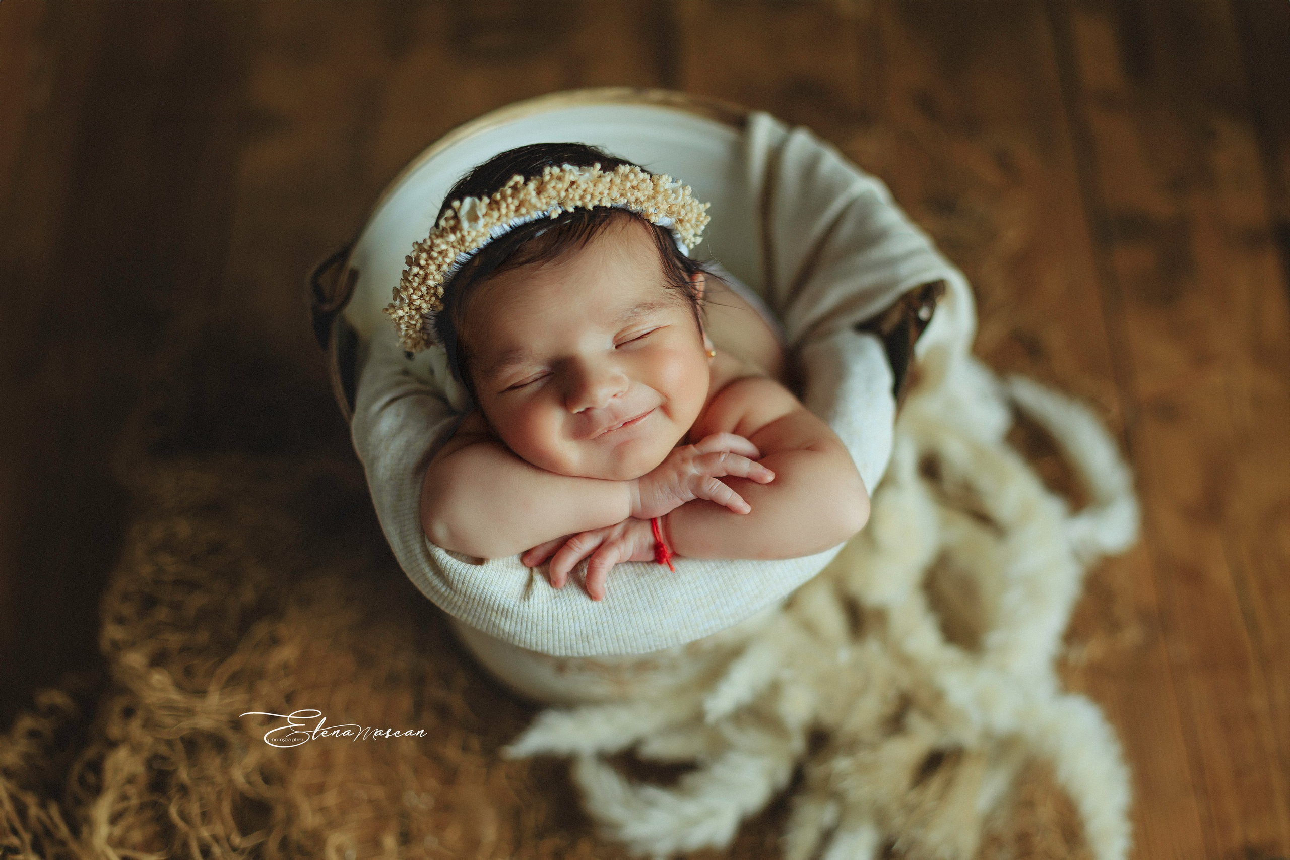 Şedinţe Newborn - Primele amintiri cu bebeluşul tău. Elena Mascan – Fotograf newborn, maternitate, portret, smash the cake & branding personal | La Femme Studio Photograpy|Constanţa