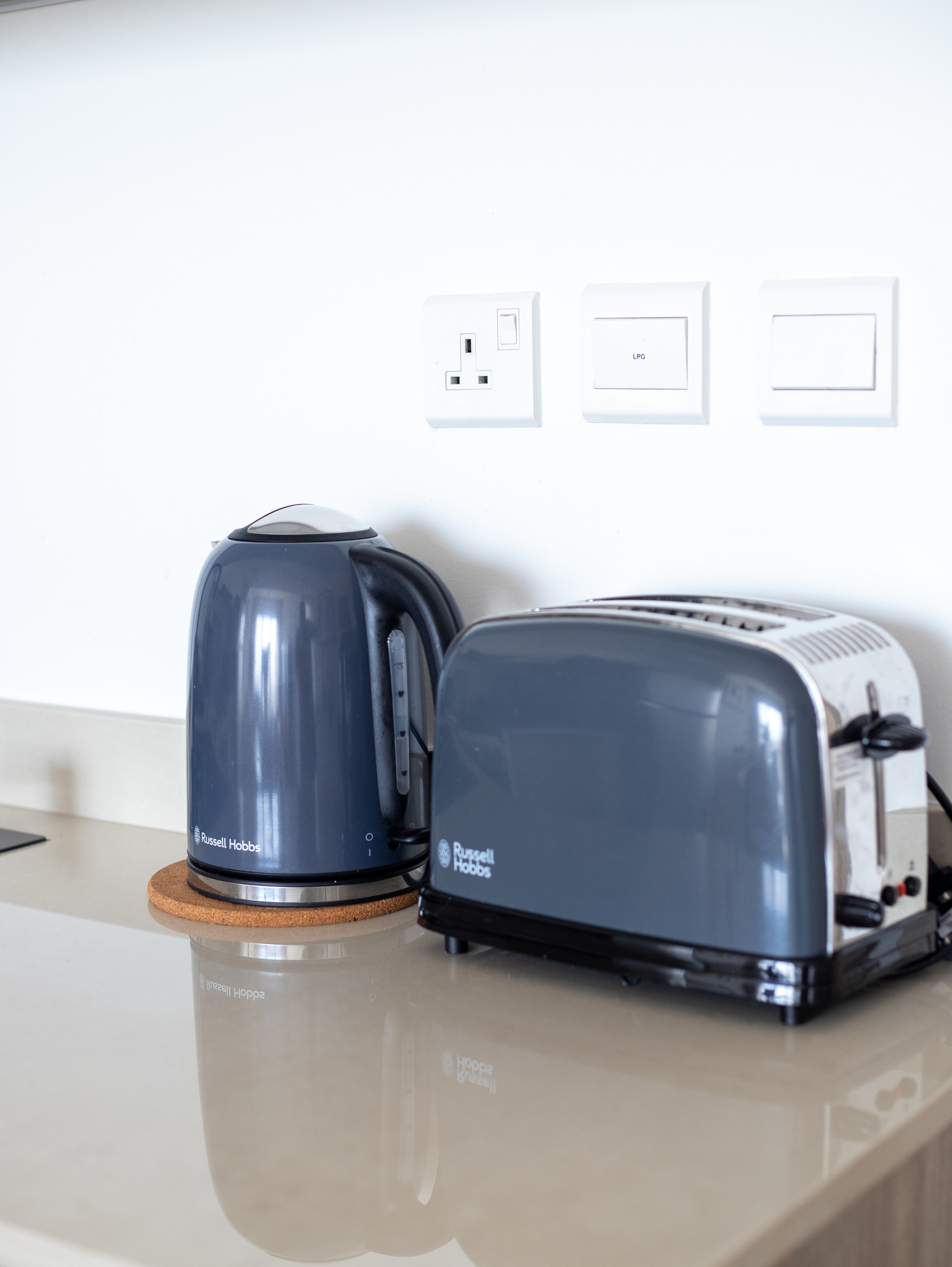 UNA Apartments. Samy Mar Boy │Portrait, Automotive and Real Estate Photographer