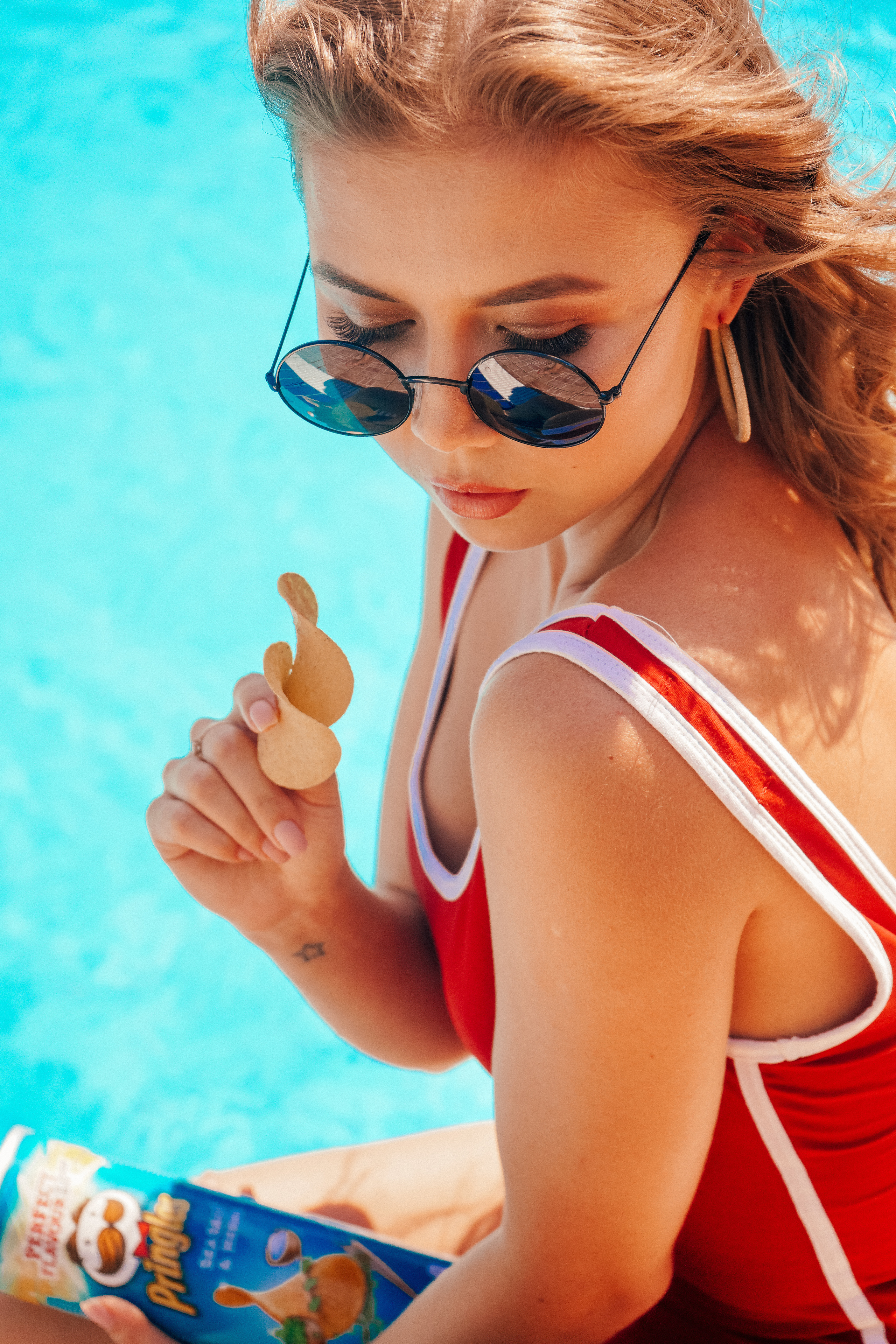 Daria. Photographer at Santorini