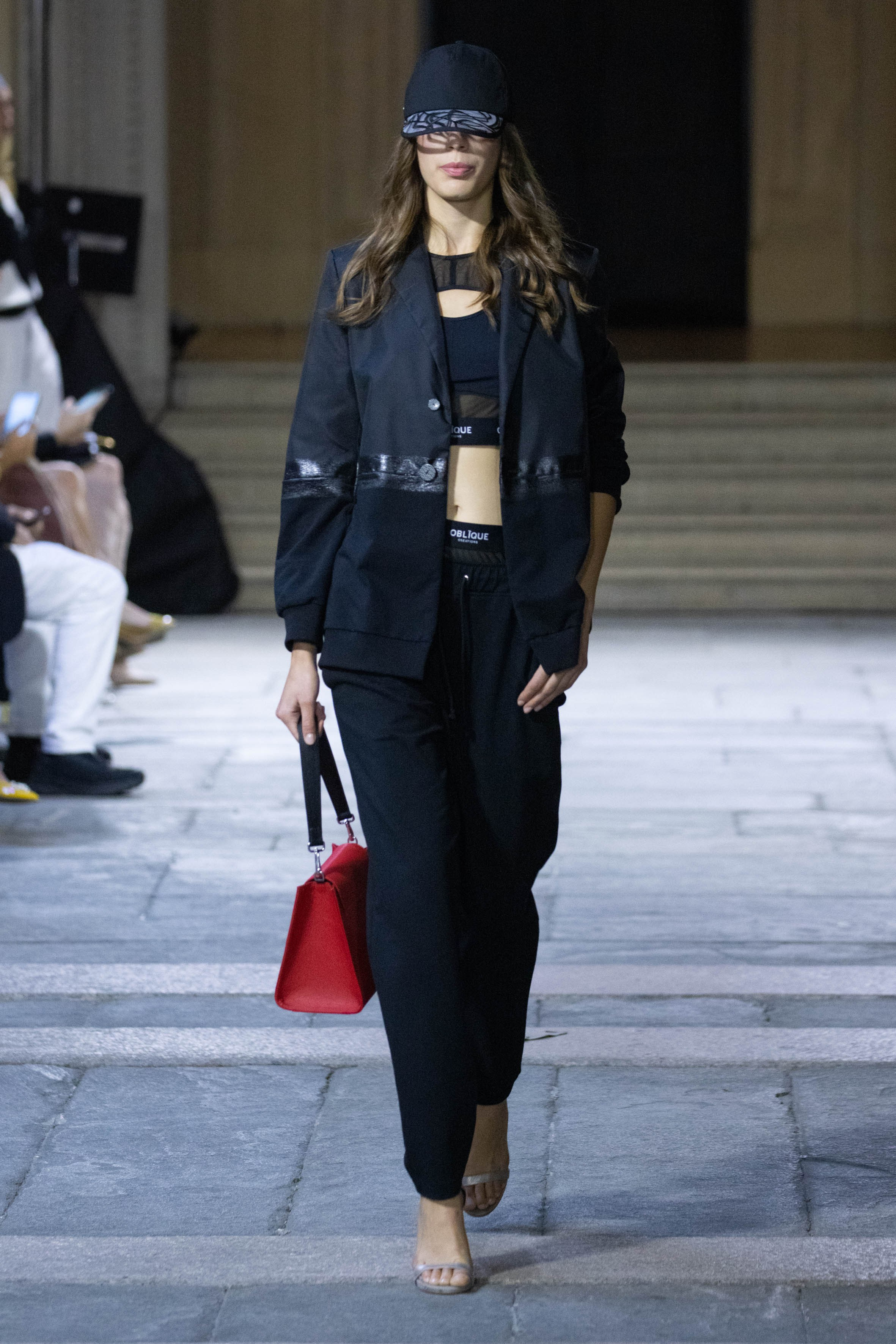 Oblique Show Milano. Lms-mode.com