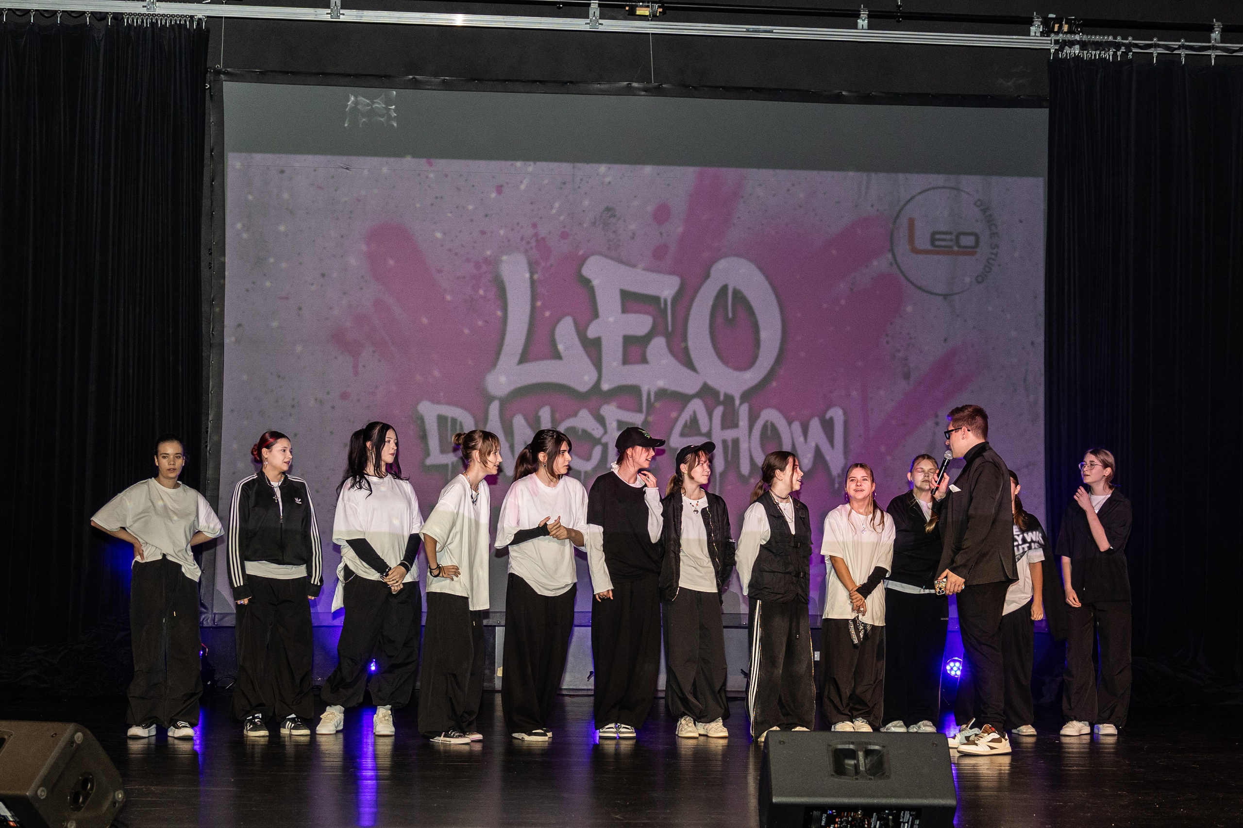 LEO DANCE SHOW WINTER 2025. Семейный и детский фотограф в Варшаве Мила Бобровская