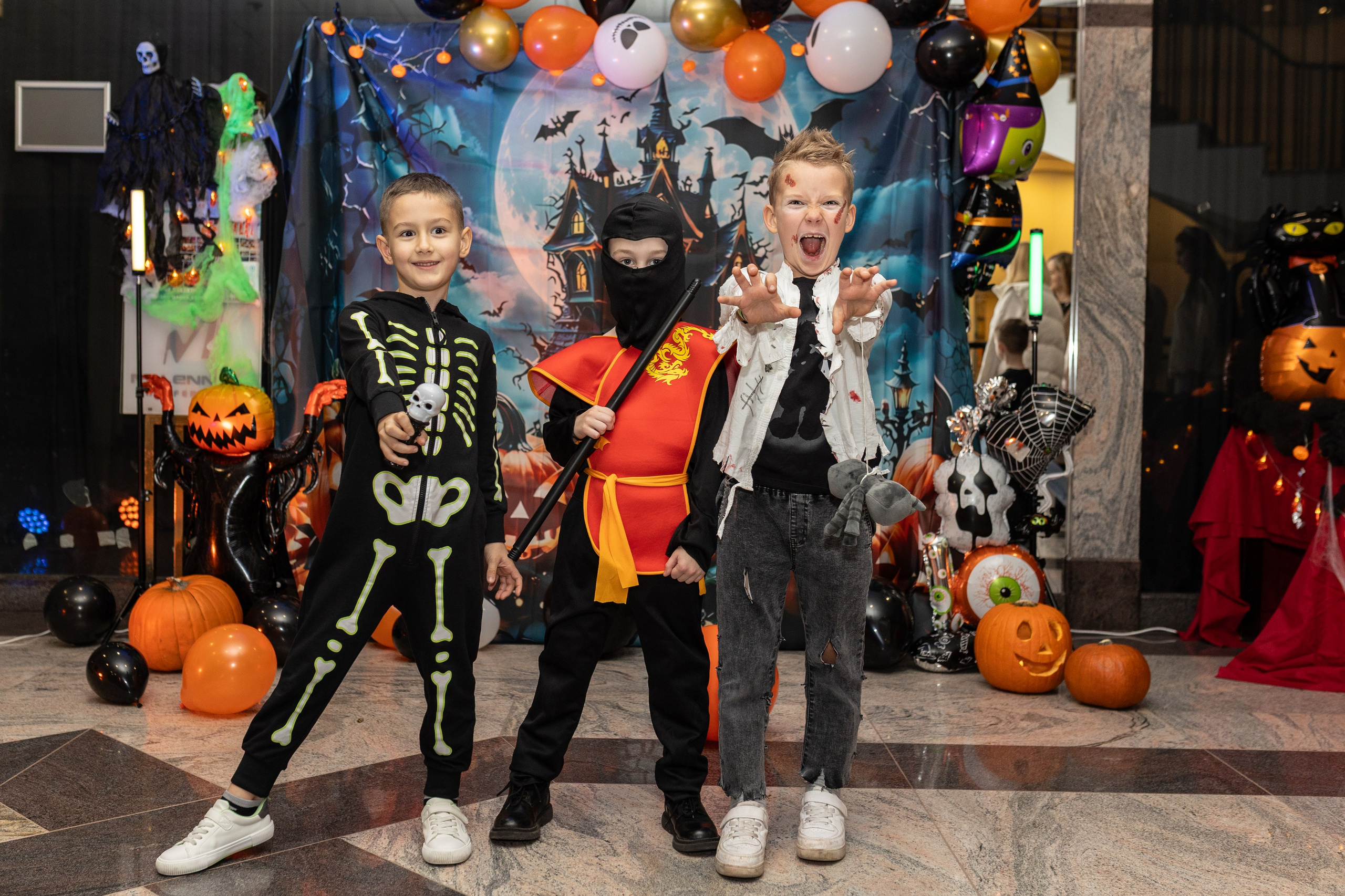 Leo dance studio Helloween 2025. Семейный и детский фотограф в Варшаве Мила Бобровская