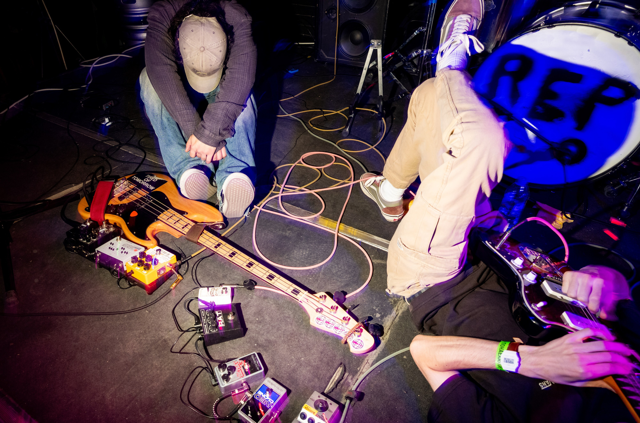 elbowsway live on stage, photo 7 — Boshqa Musiqa Fest, Ponaexali Hall, Tashkent, September 2026
