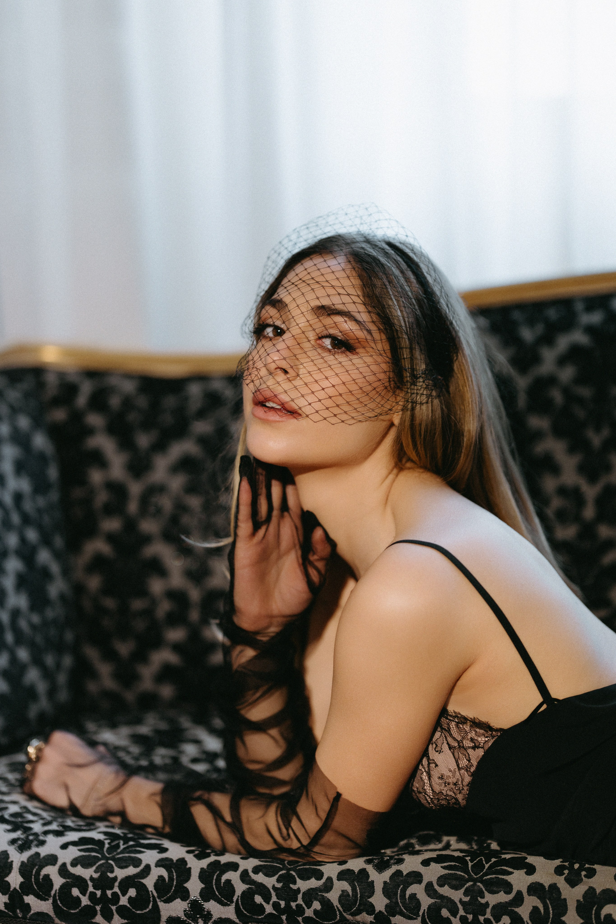 Aurora. Wedding photographer Italy