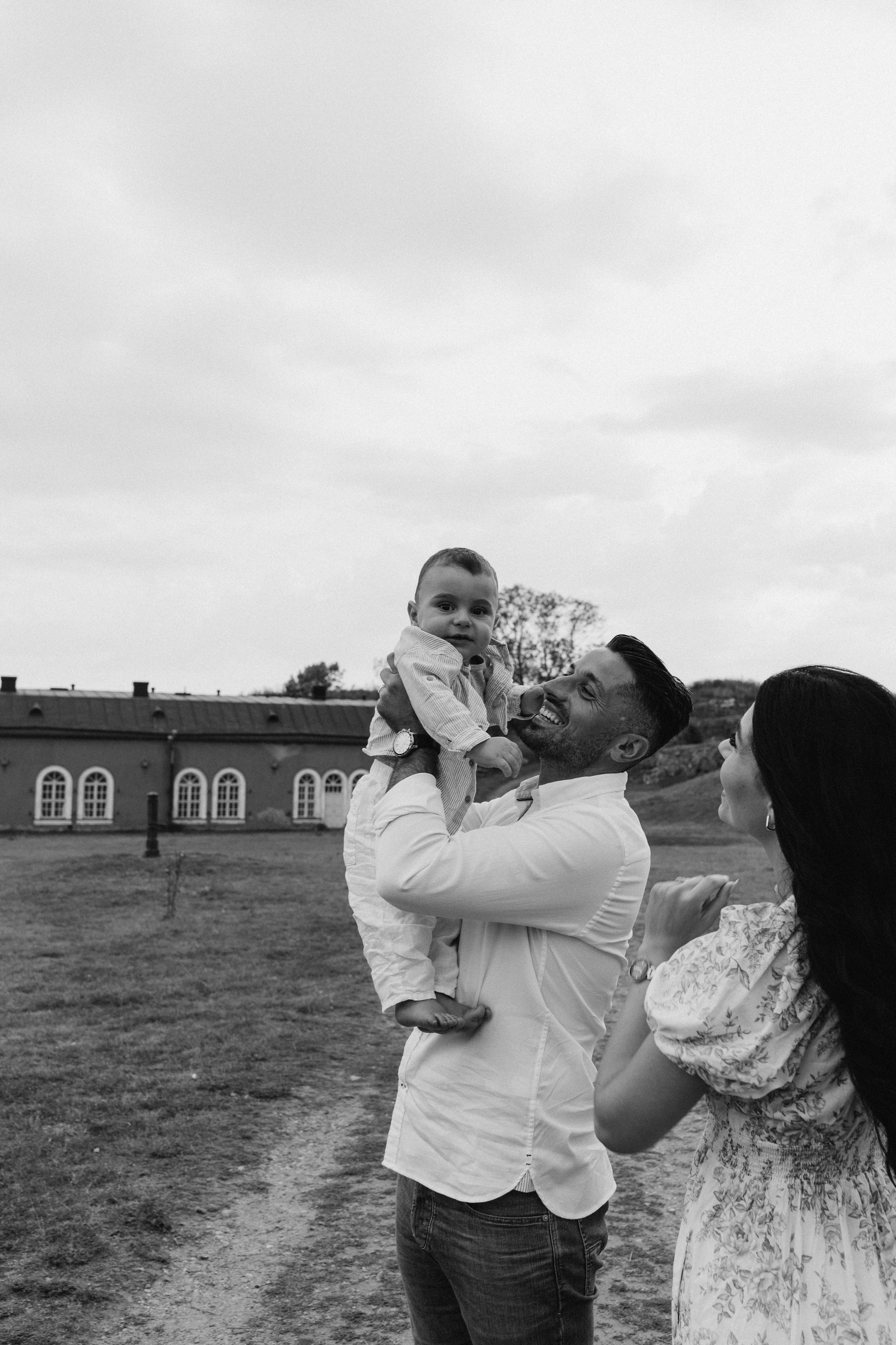 Summer. Wedding and potrait photographer in Helsinki Vickan O