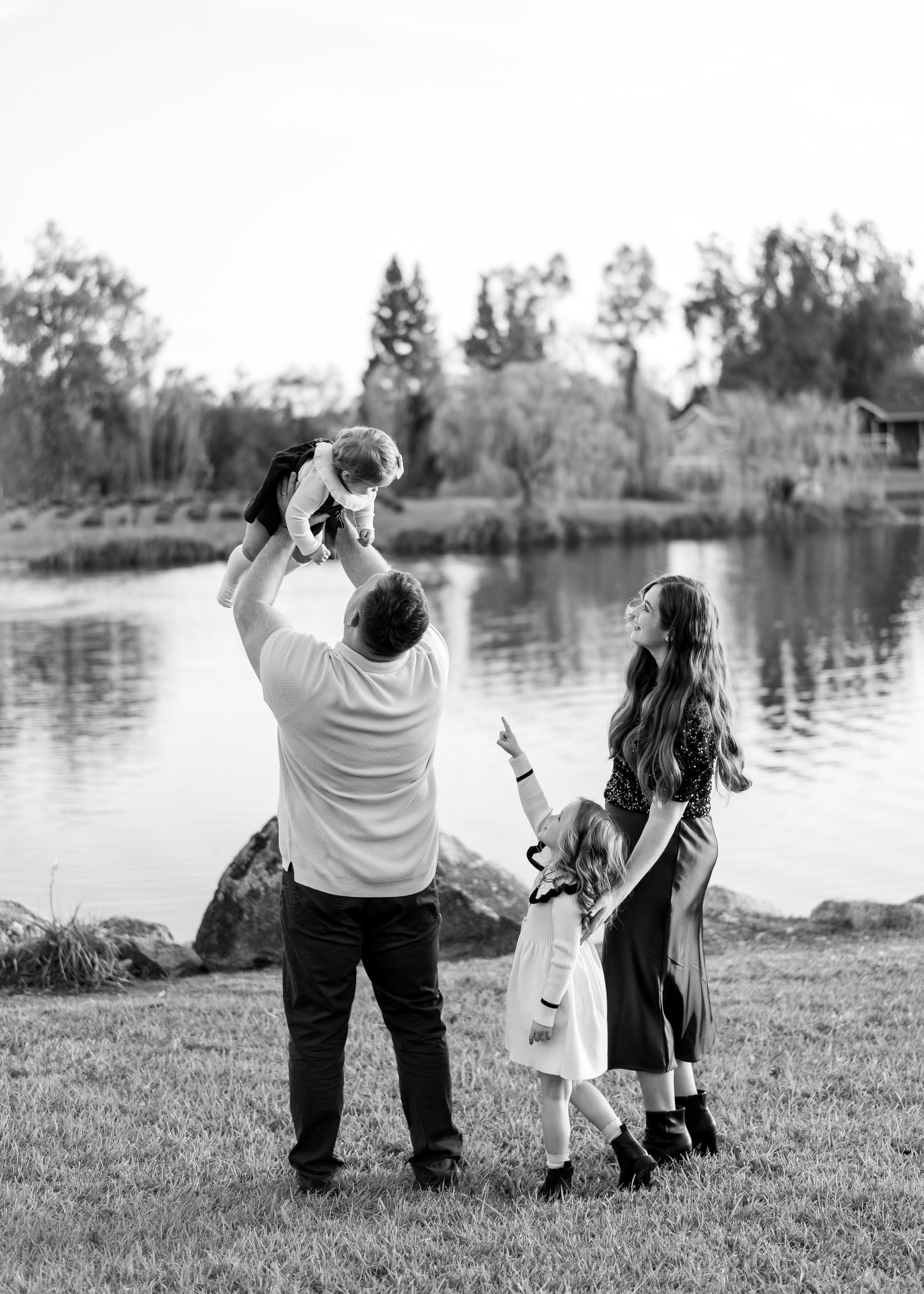 Klyushin family. Family photographer in Sacramento | Sofia Pavenko