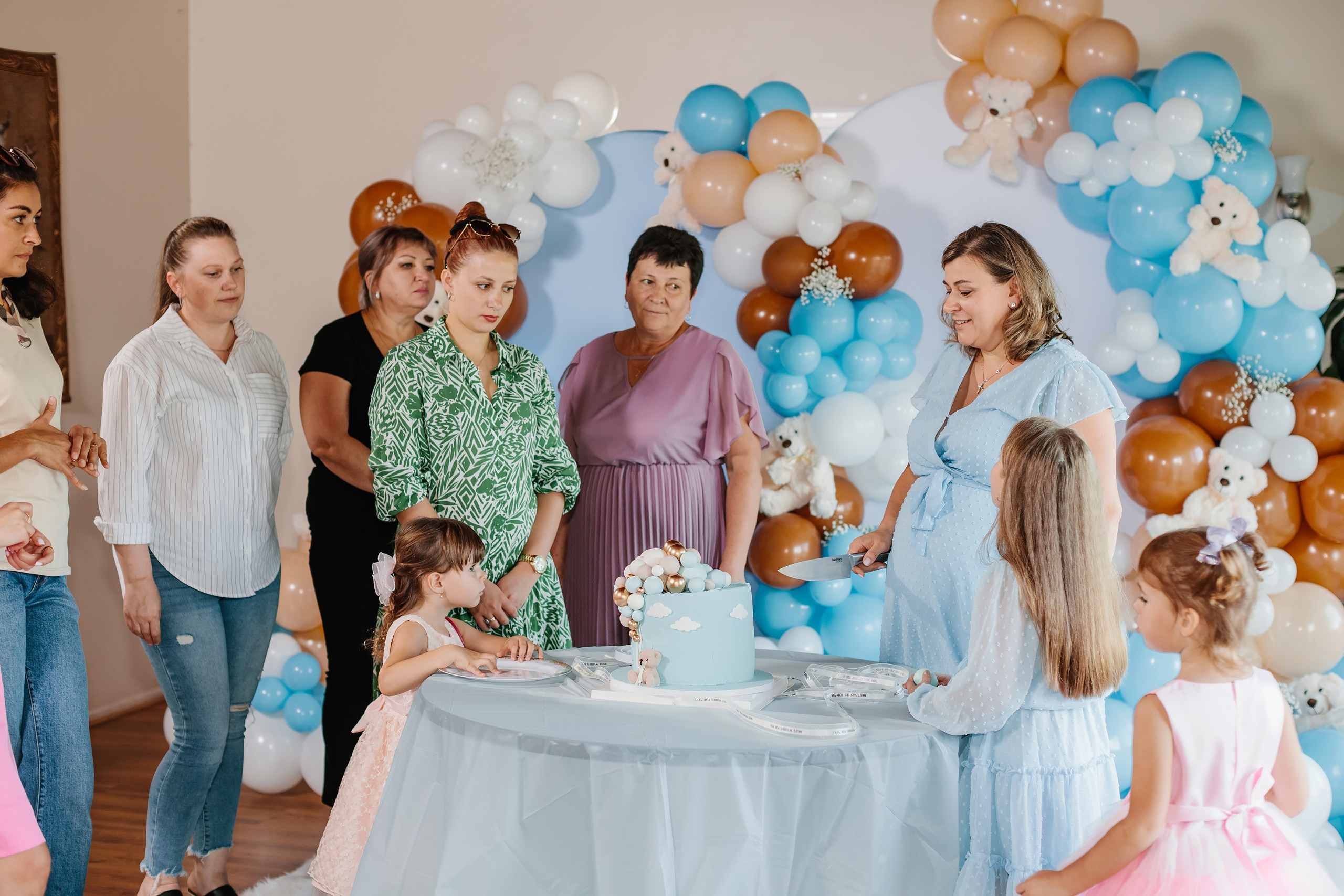 10.01.2022 Baby shower. Wedding family event photographer in Chicago Nick Yushevich