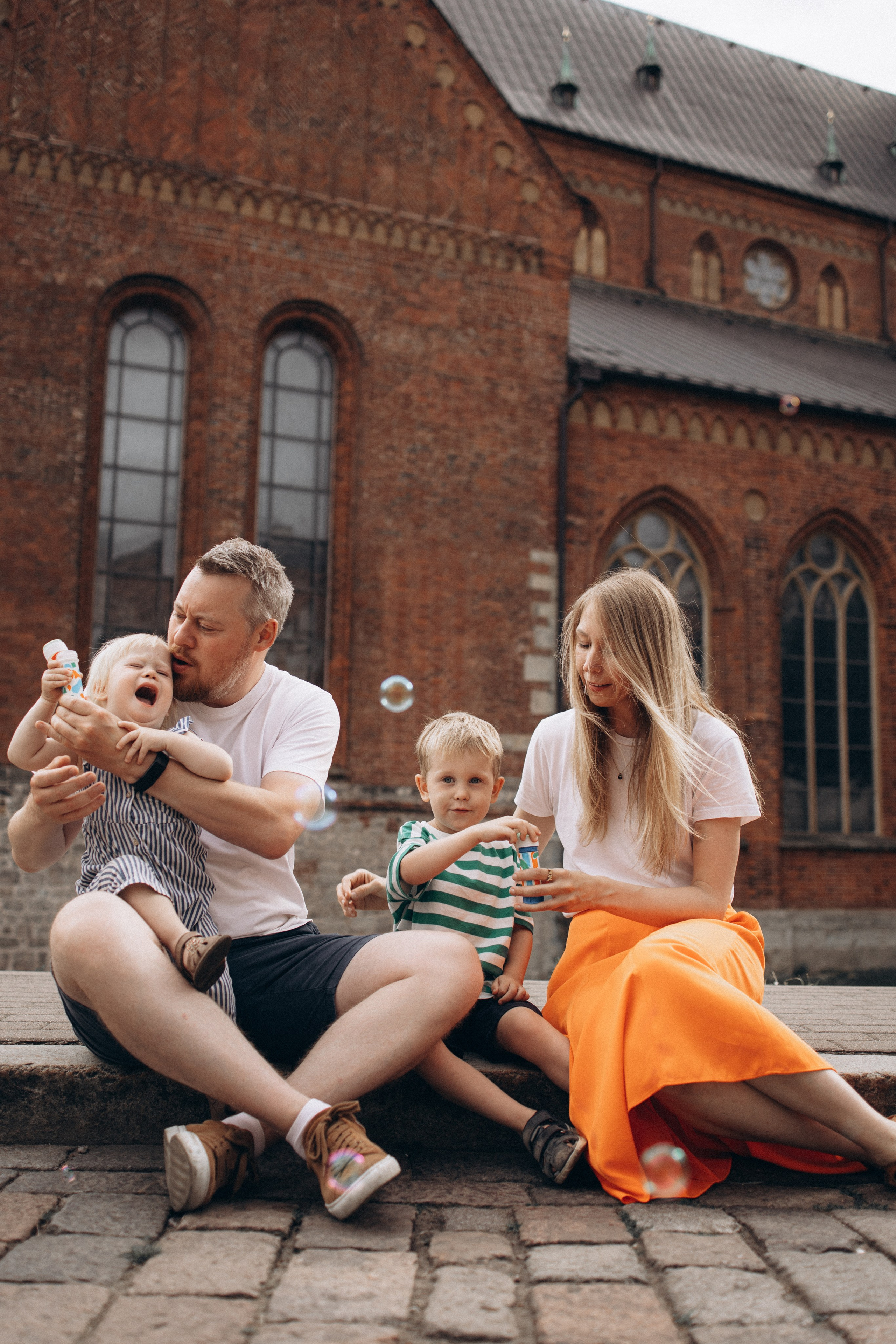 SINTIJAS ģimene. GALVENĀ