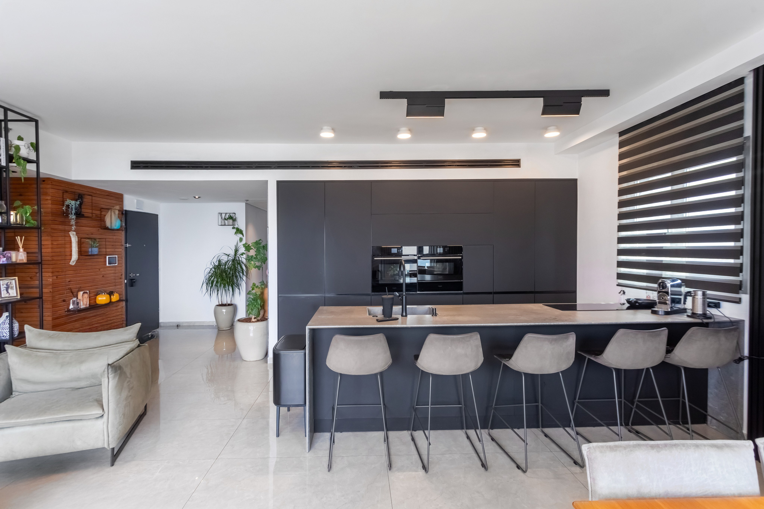 Photographer of property interiors in Israel for Booking and Airbnb