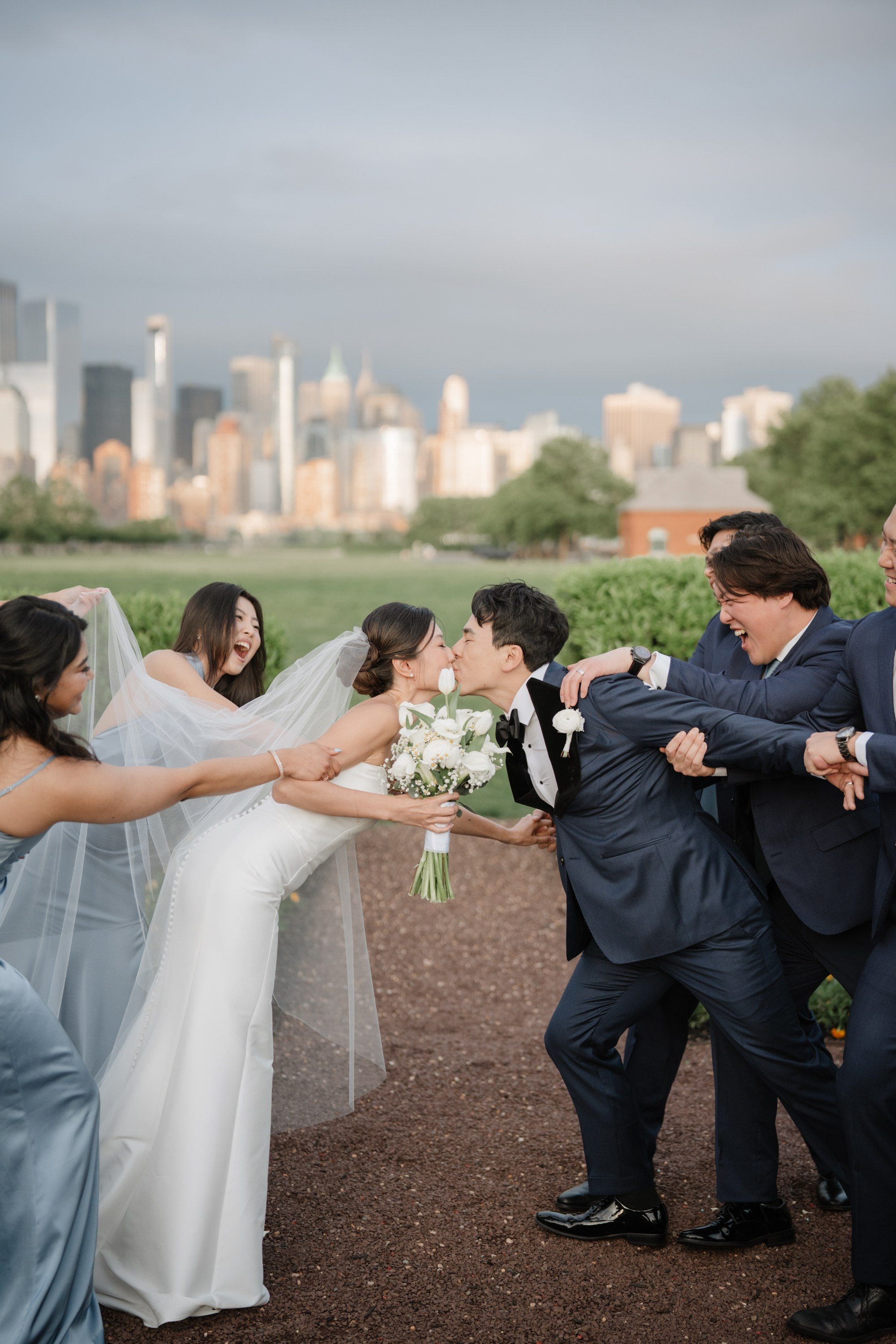 Asian-style wedding. Portrait and wedding photographer in New York