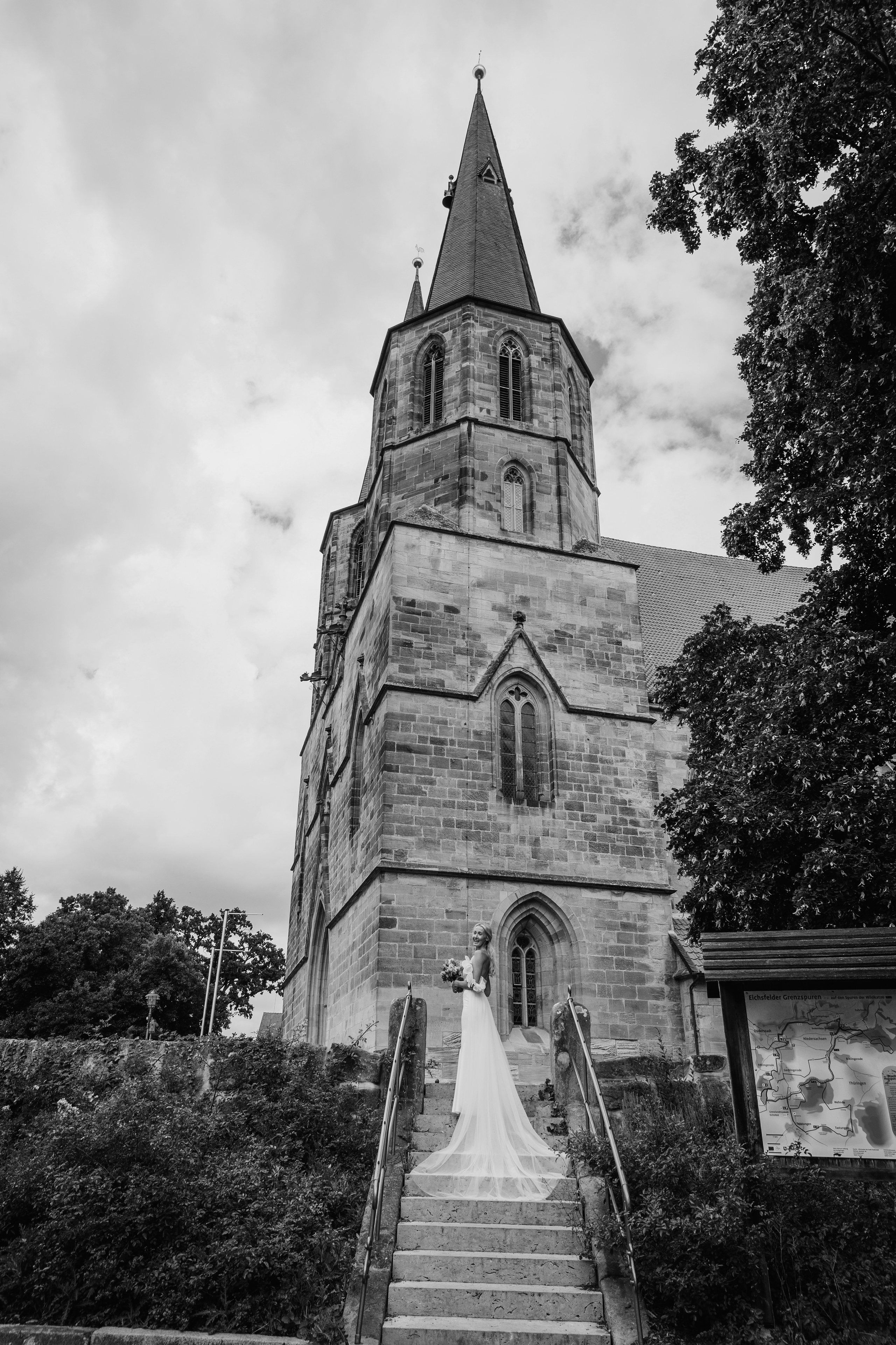 Svetlana and Yann. Hochzeitsgeschichten – Professionelle Hochzeitsfotografie & Videografie in Deutschland, Italien, Spanien und ganz Europa