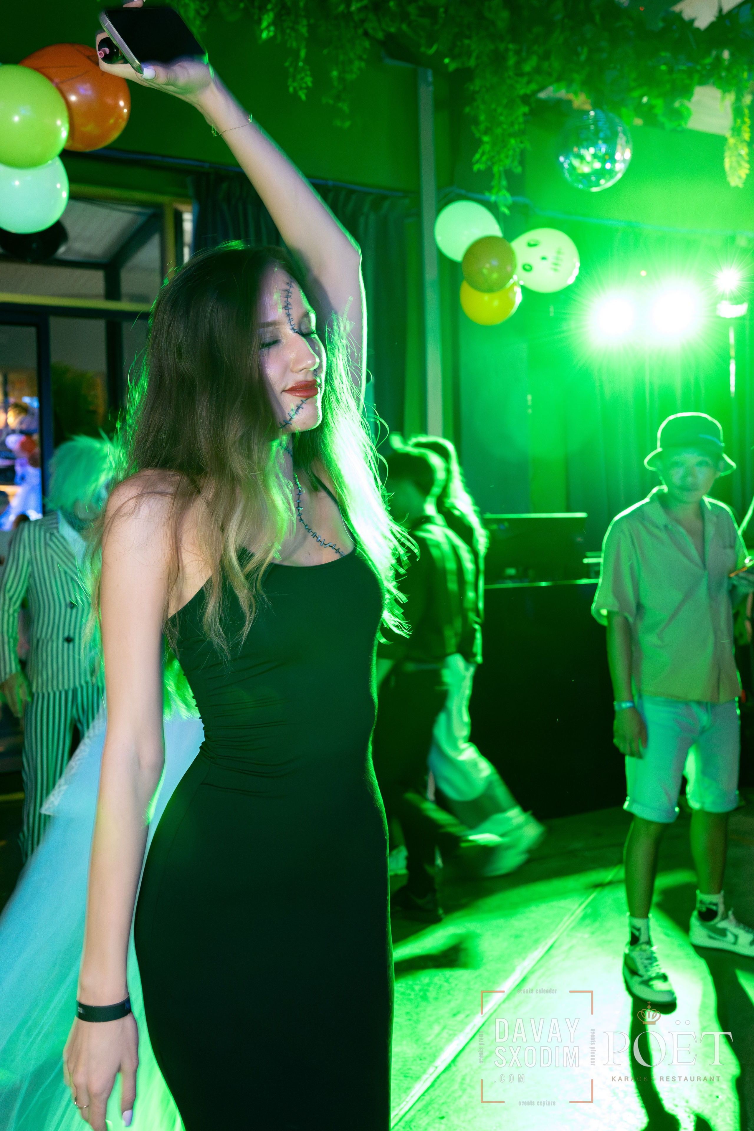 Вечеринка Тима Бертона | Фоторепортаж | Видеорепортаж | Афиша | DAVAYSXODIM.com PHUKET. АФИША|ФОТОРЕПОРТАЖИ|ИВЕНТЫ|ПХУКЕТ