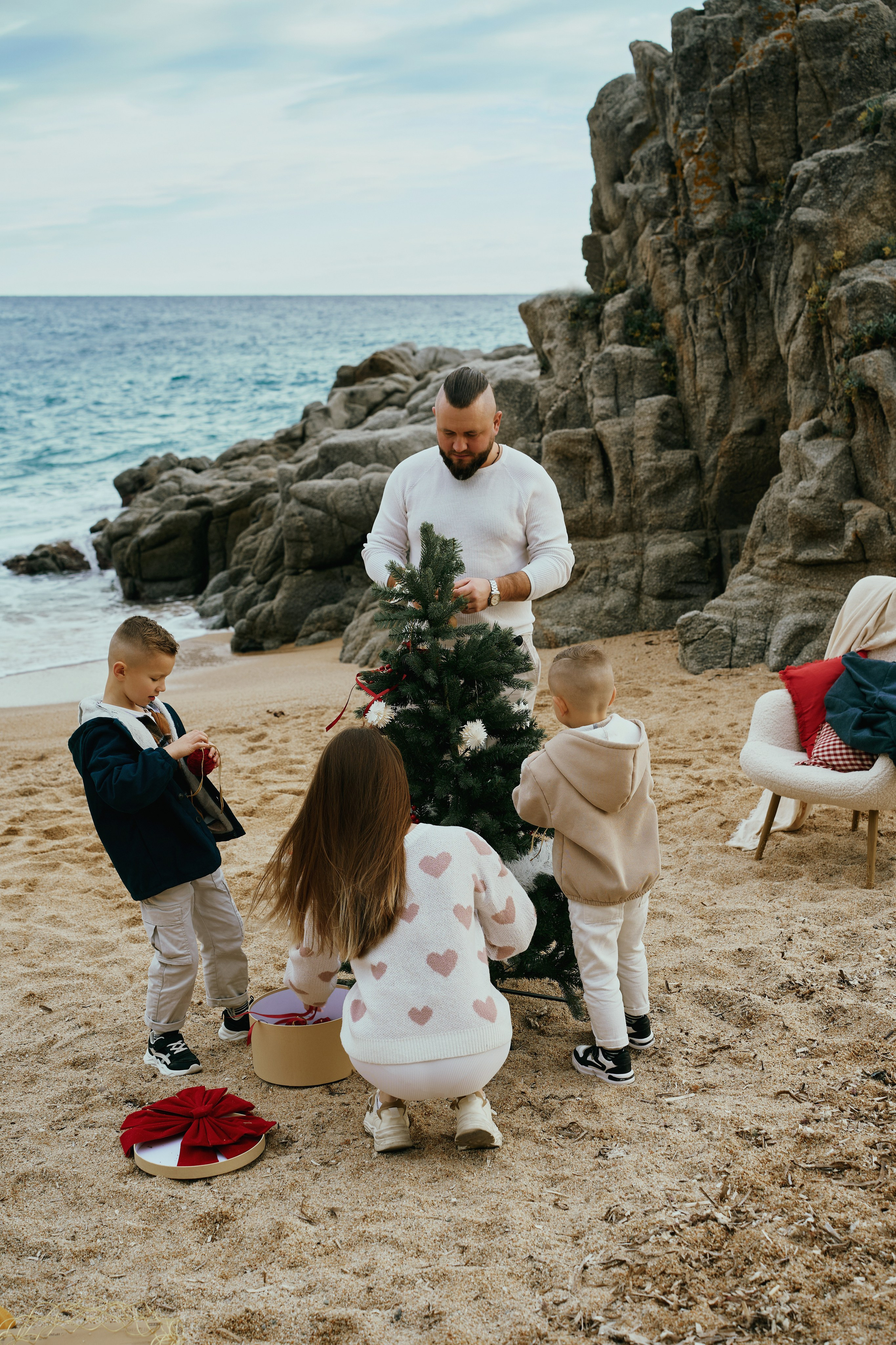 Рождество на пляже. Большая семья. Фотограф в Барселоне Жанна Захарченко