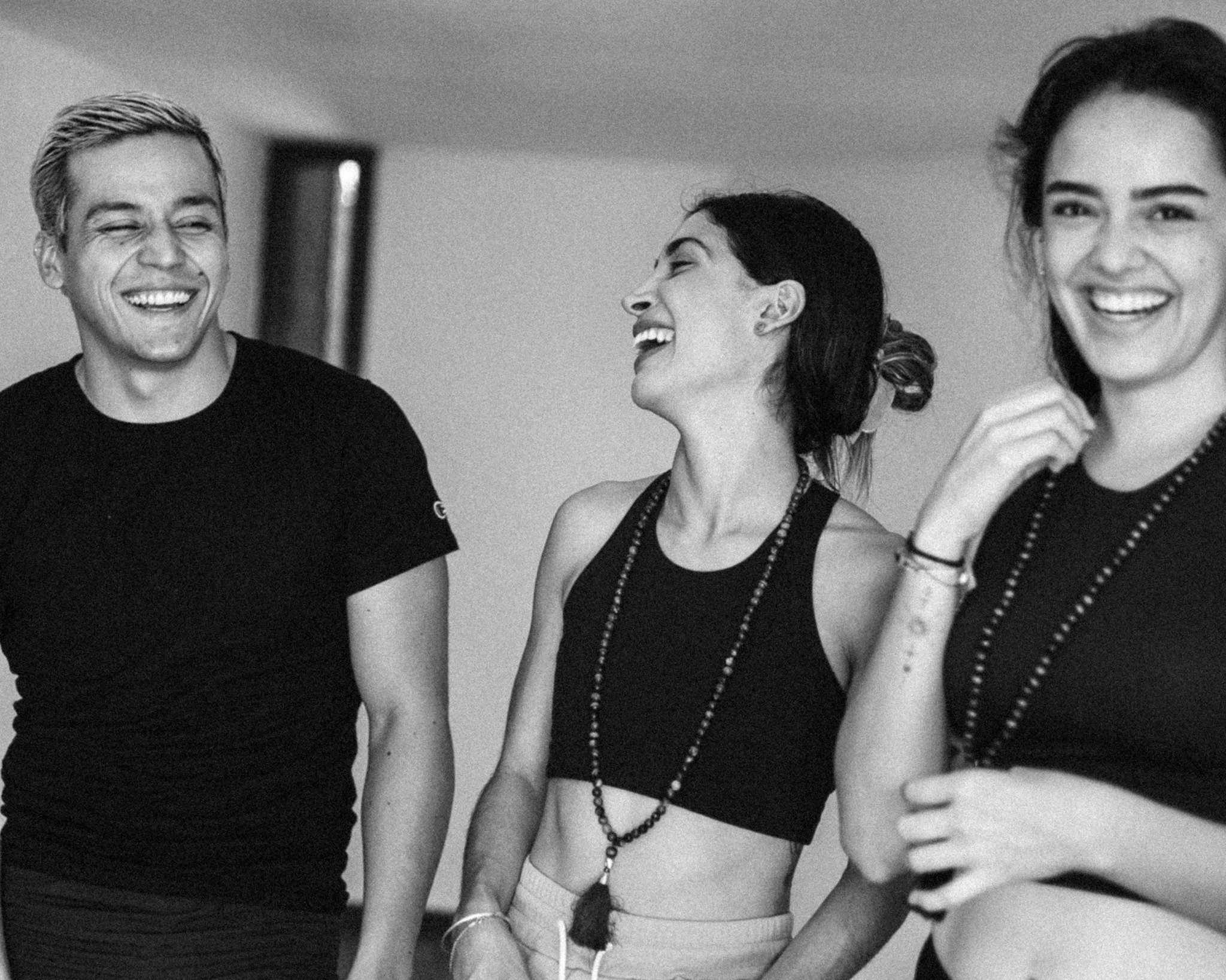 Фото для студии йоги. Лайфстайл и семейный фотограф в г. Писек Чехия Оксана Телупилова