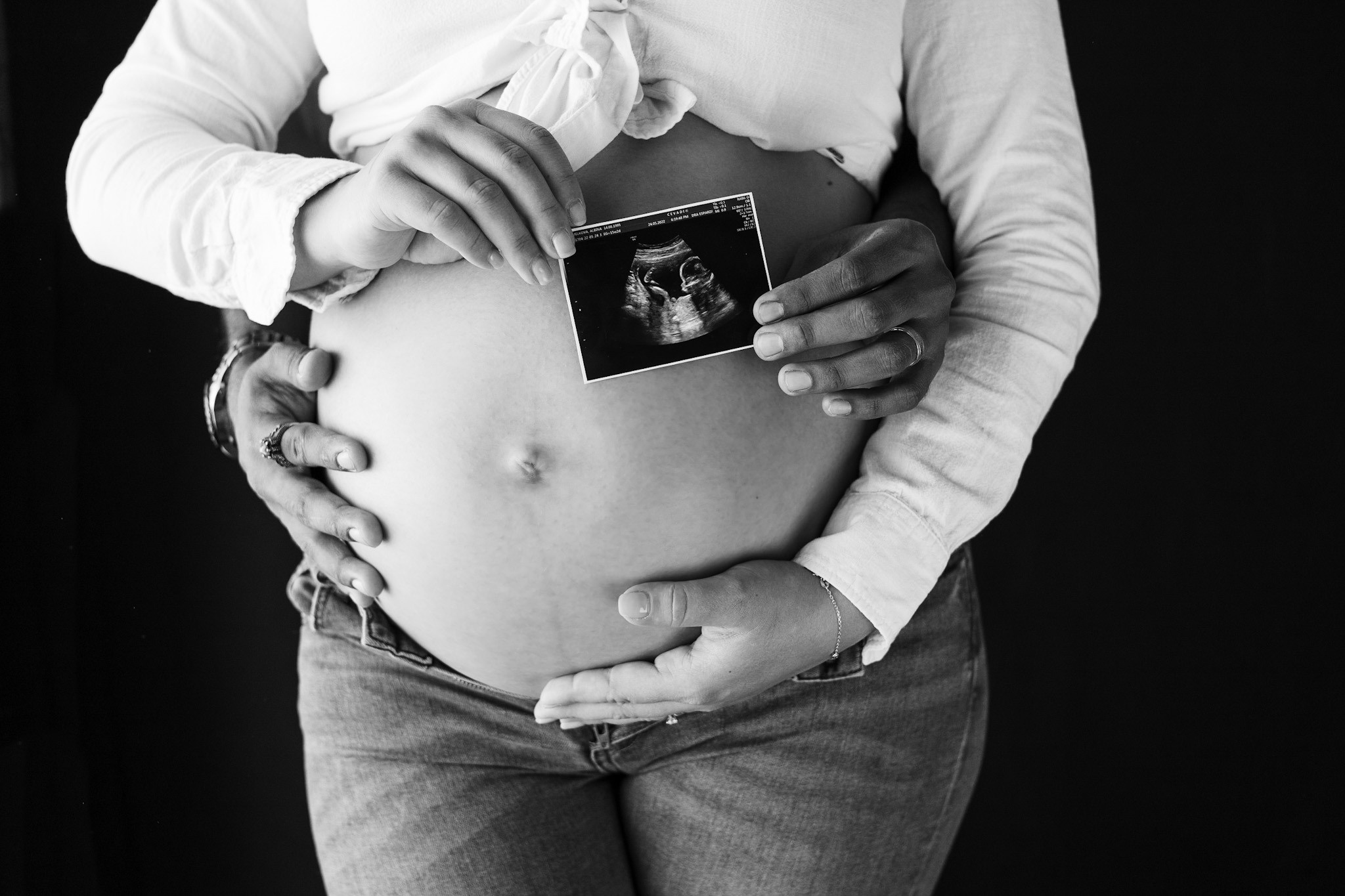 A&E Pregnancy Couple Photoshoot. Лайфстайл и семейный фотограф в г. Писек Чехия Оксана Телупилова